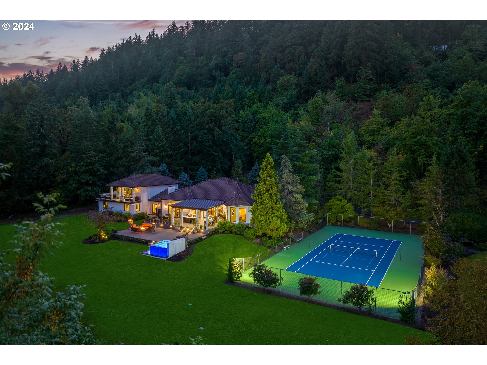 24220 SW PETES MOUNTAIN RD