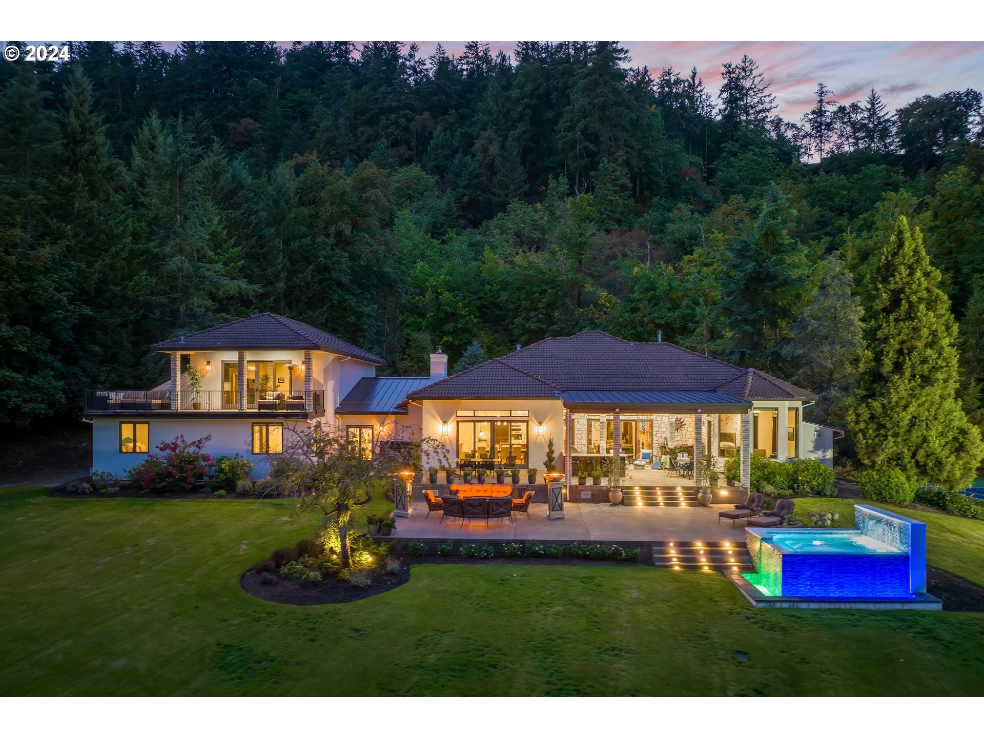 24220 SW PETES MOUNTAIN RD