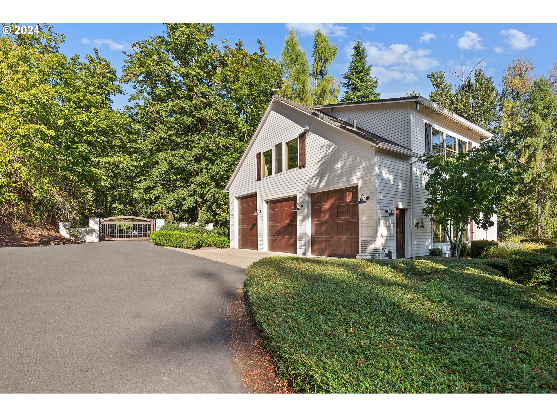 24220 SW PETES MOUNTAIN RD