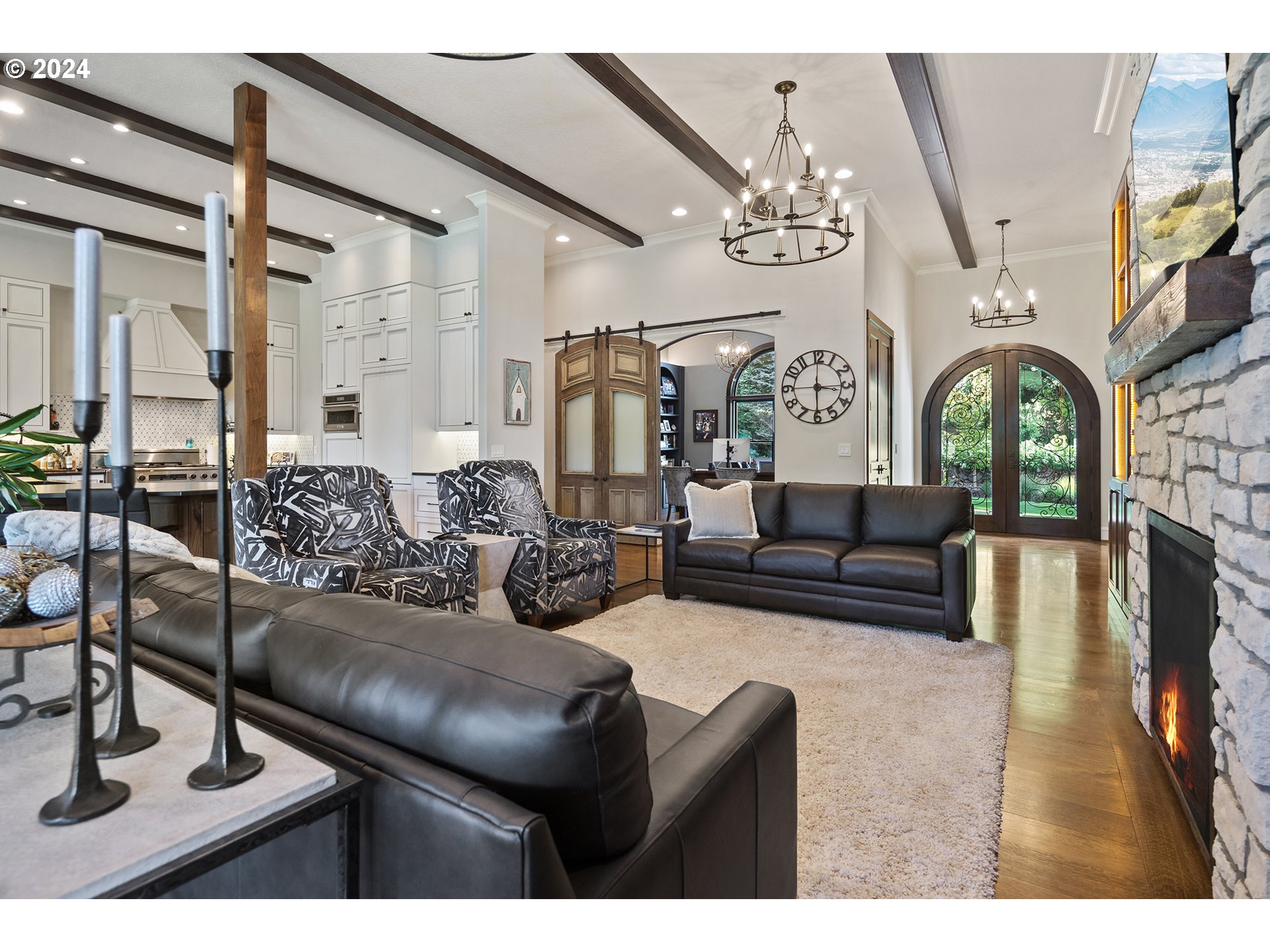 24220 SW PETES MOUNTAIN RD