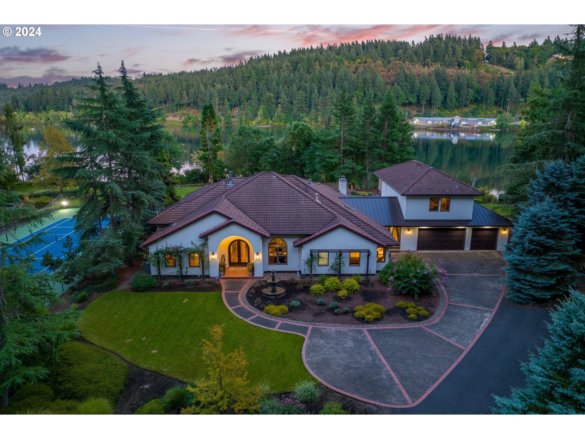 24220 SW PETES MOUNTAIN RD
