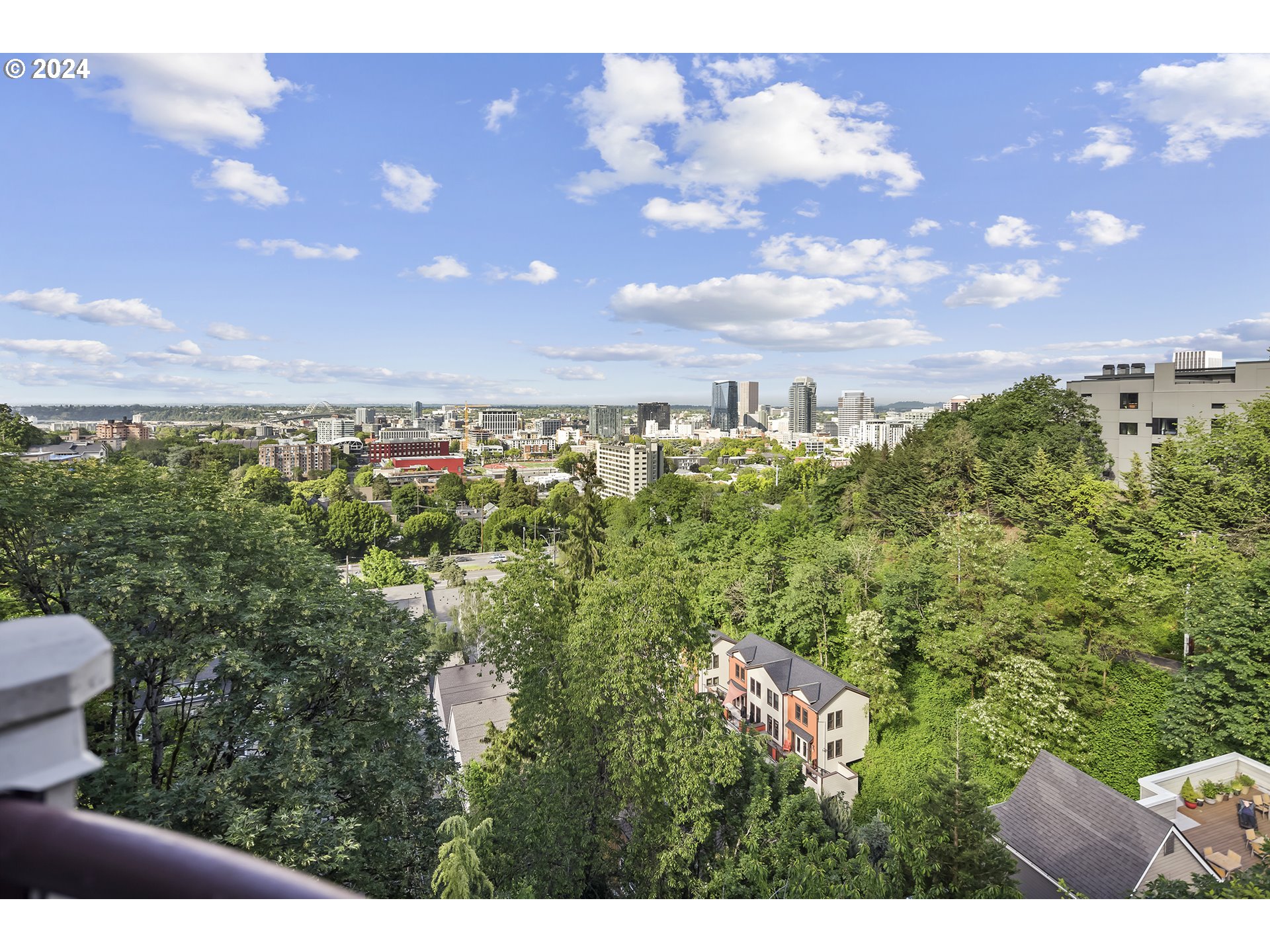 1673 SW MONTGOMERY Dr C