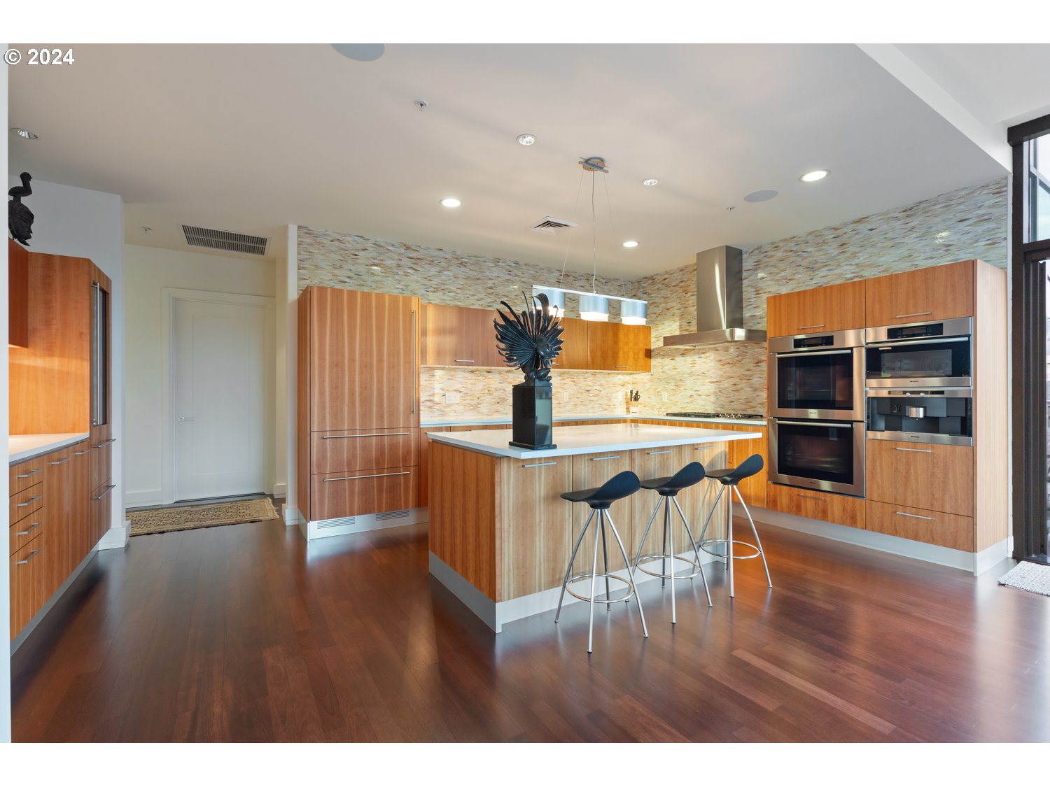 311 NW 12TH AVE 1602