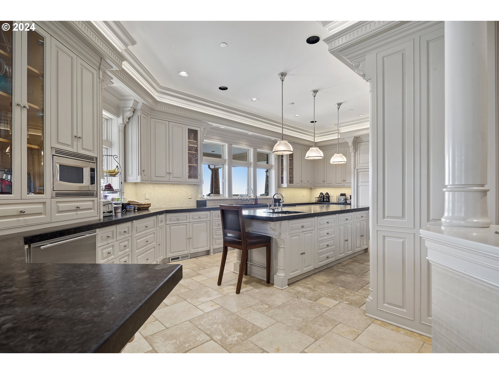 11223 NW SALTZMAN RD