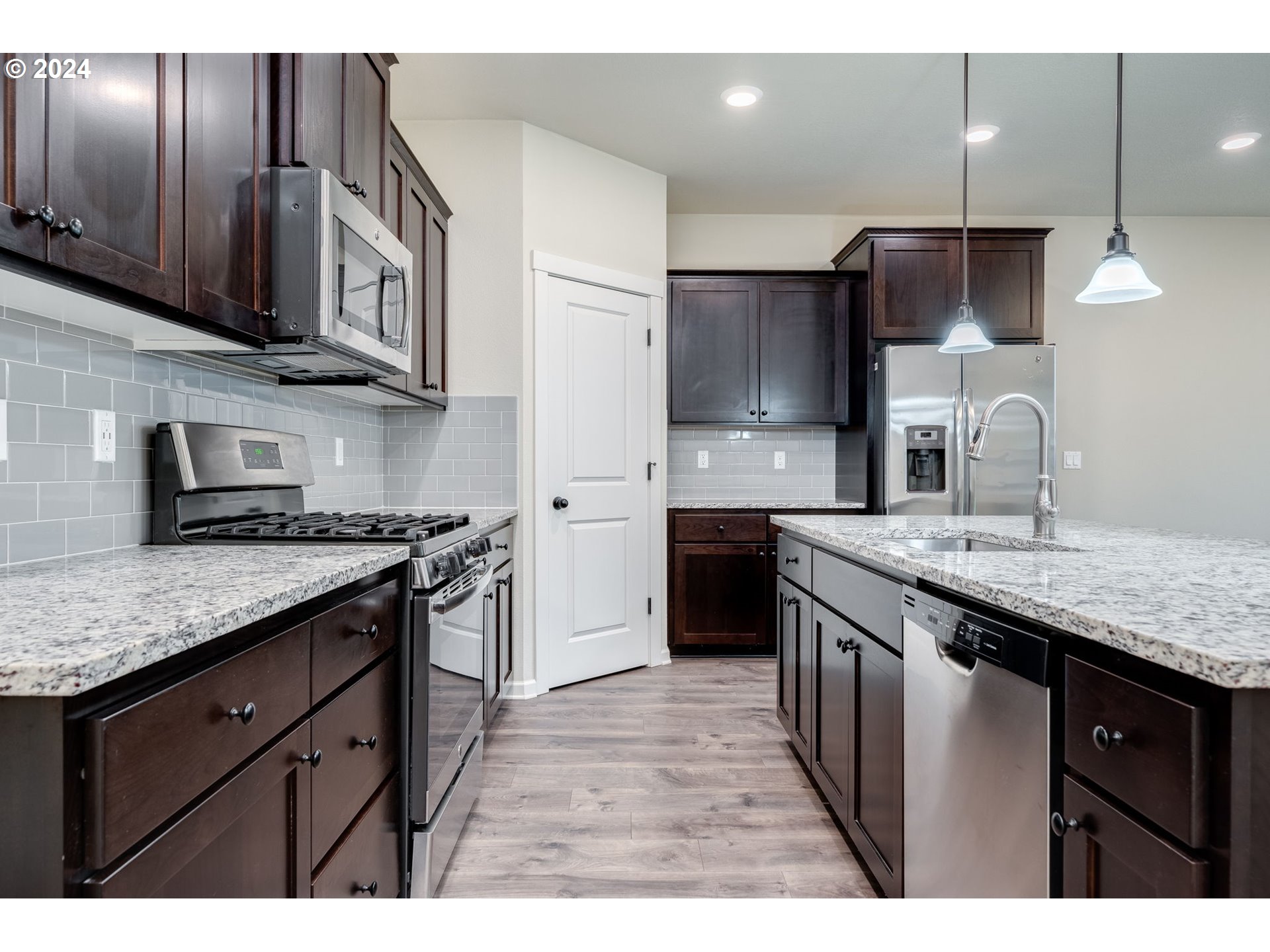 10035 NW BARTLETT LOOP