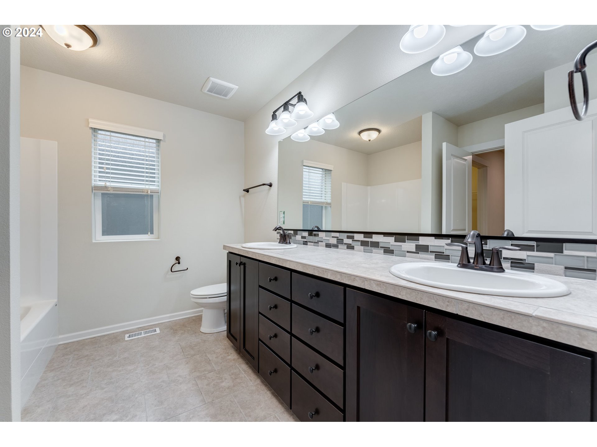 10035 NW BARTLETT LOOP