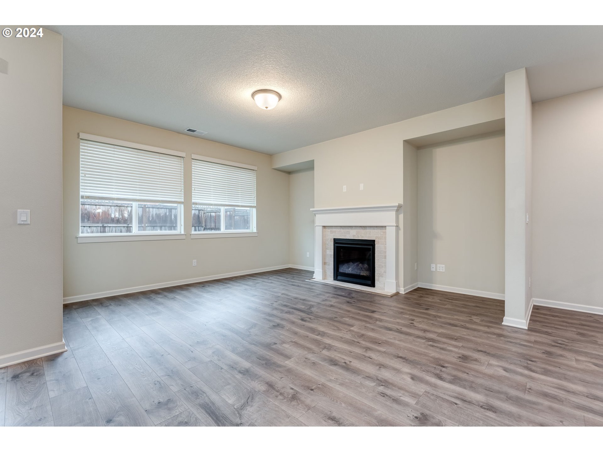 10035 NW BARTLETT LOOP