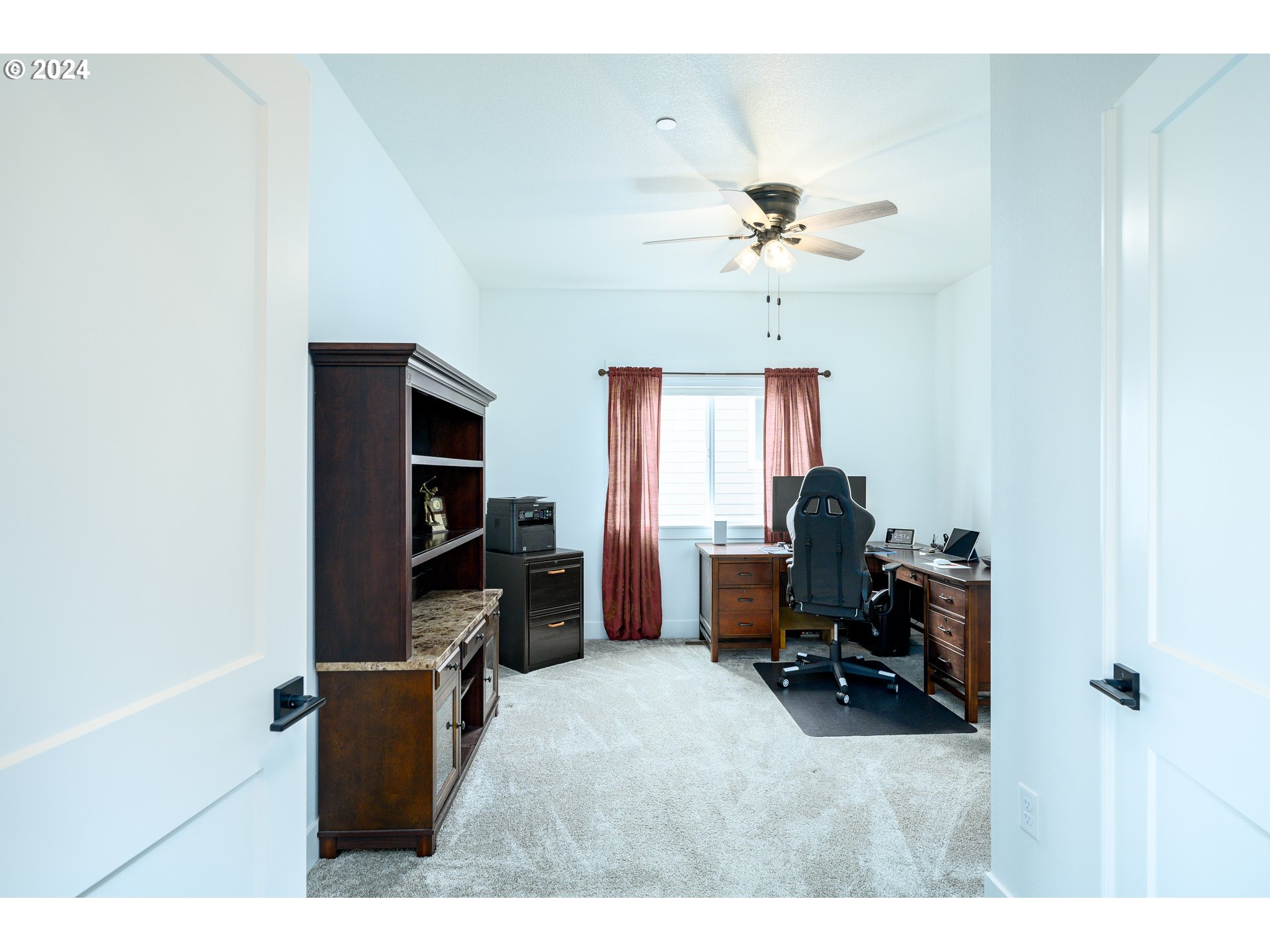 2898 NW MT ASHLAND LN, McMinnville