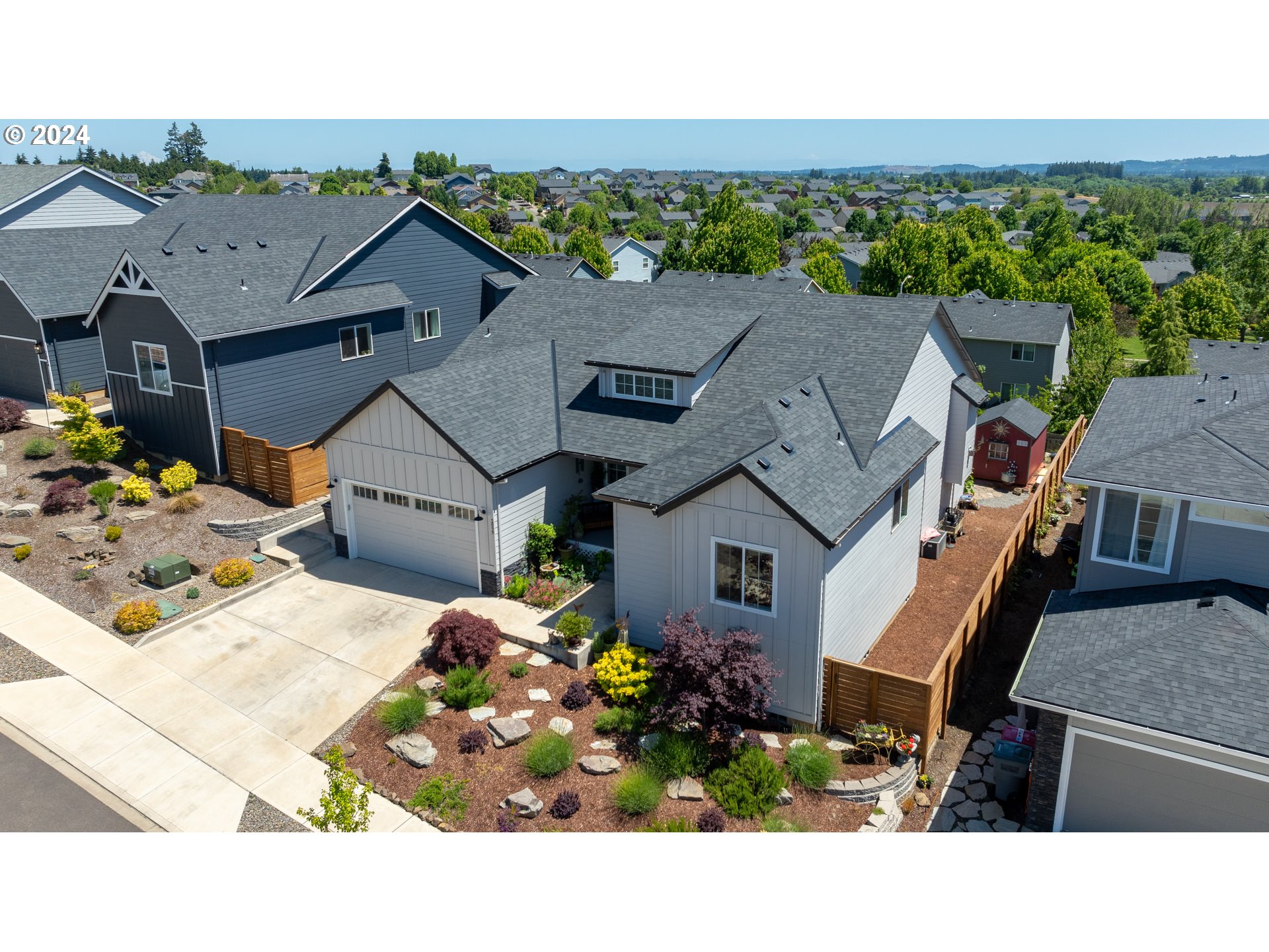 2898 NW MT ASHLAND LN, McMinnville