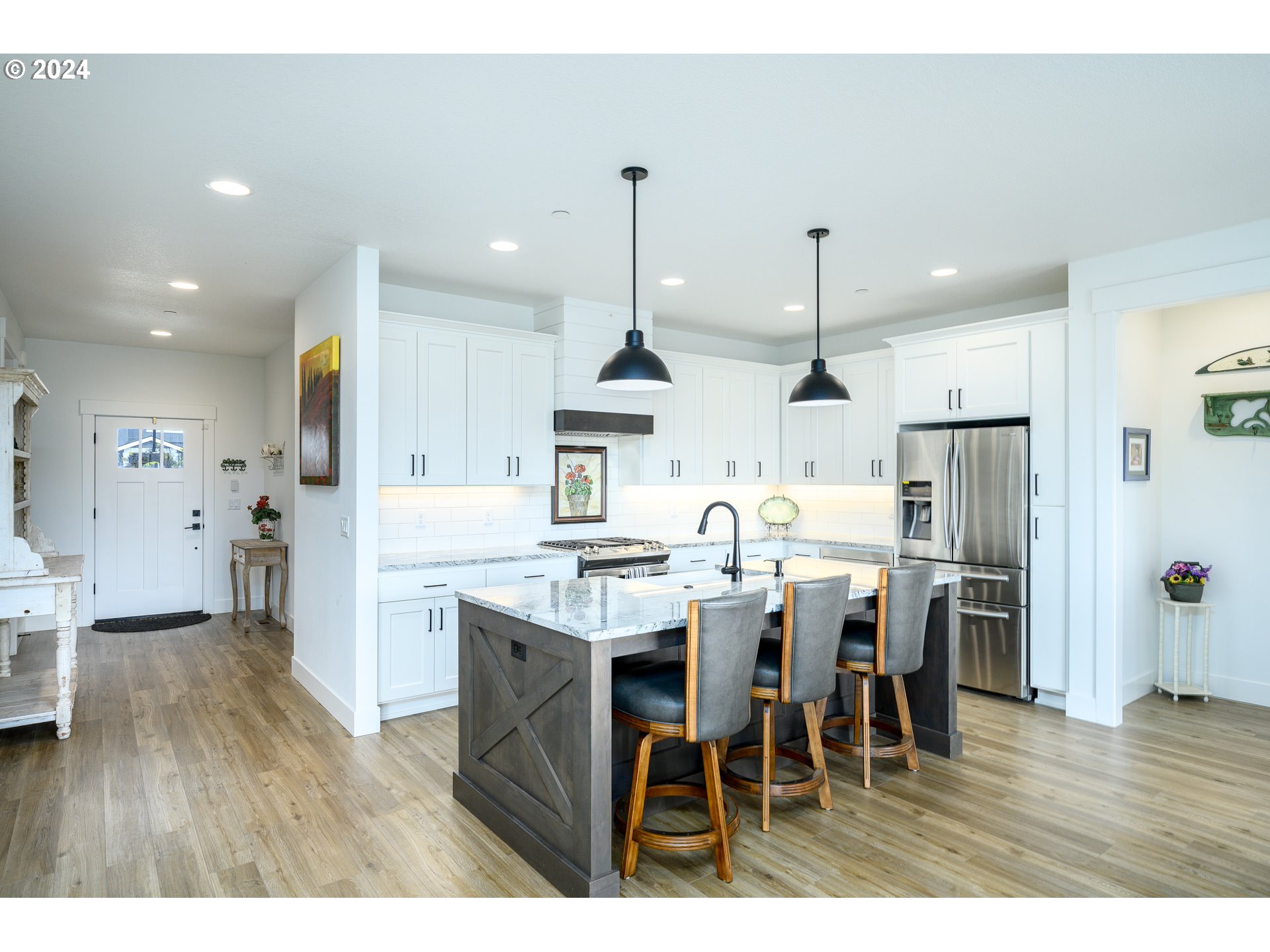 2898 NW MT ASHLAND LN, McMinnville