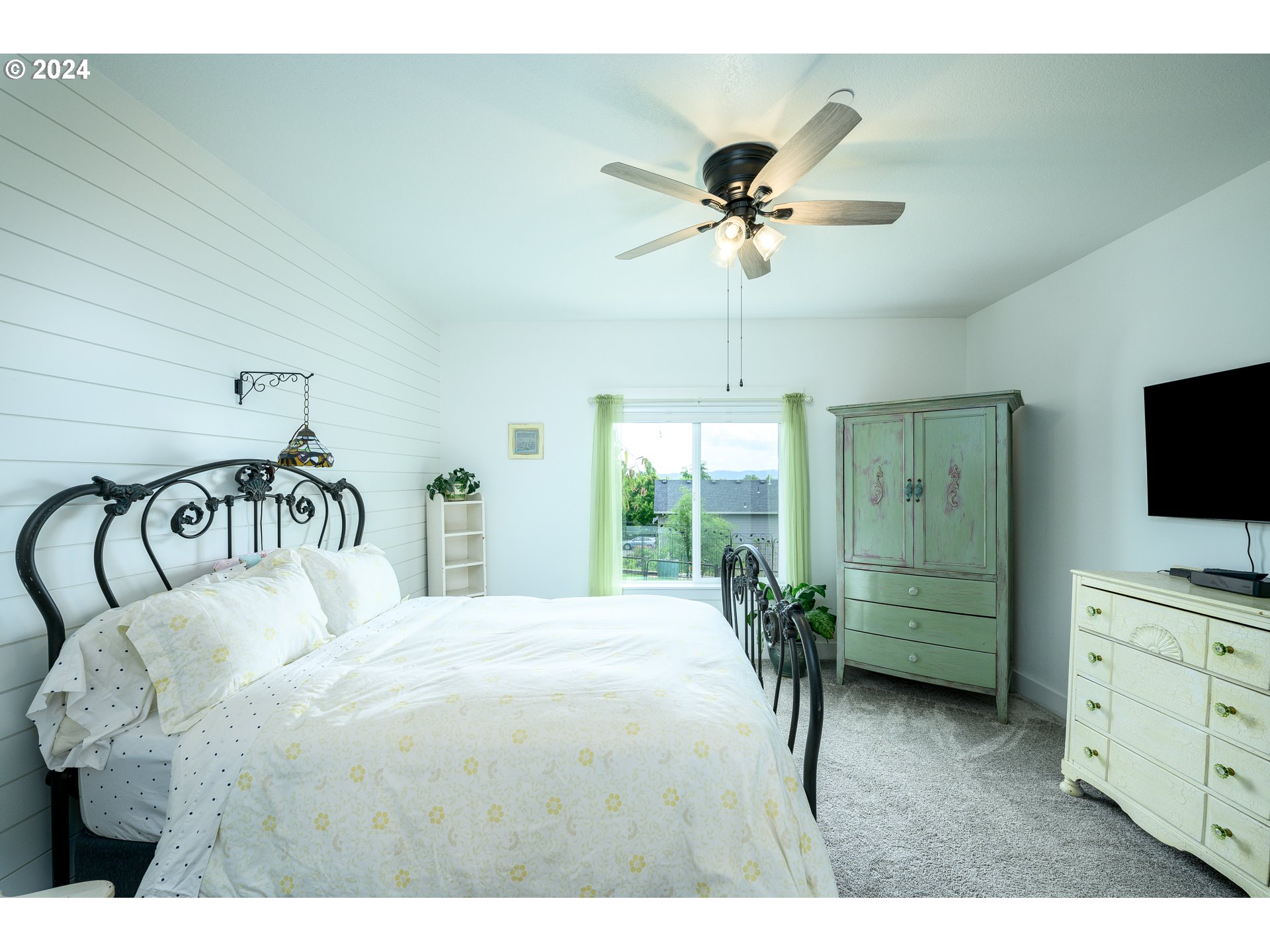 2898 NW MT ASHLAND LN, McMinnville