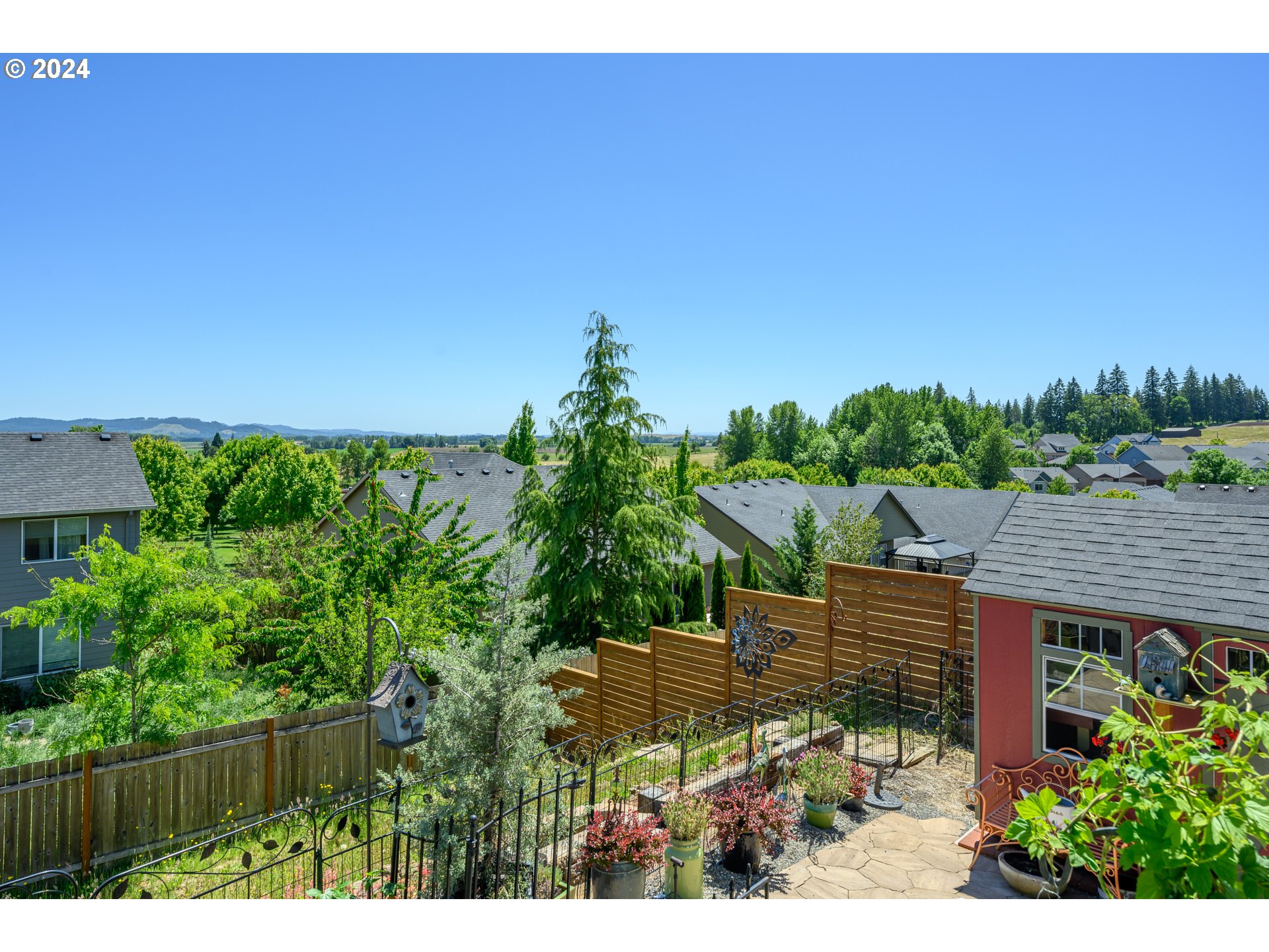 2898 NW MT ASHLAND LN, McMinnville