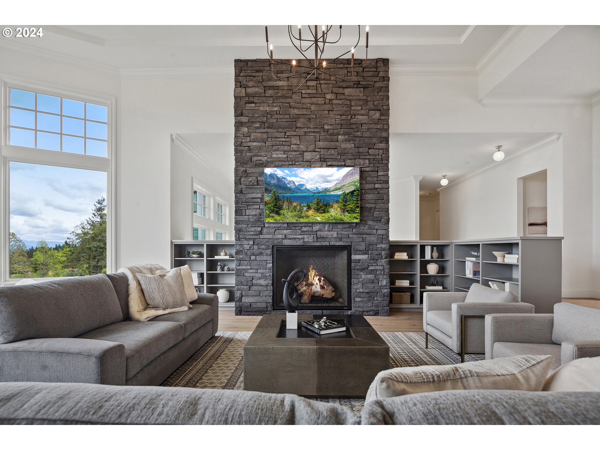 1475 SKYLAND DR