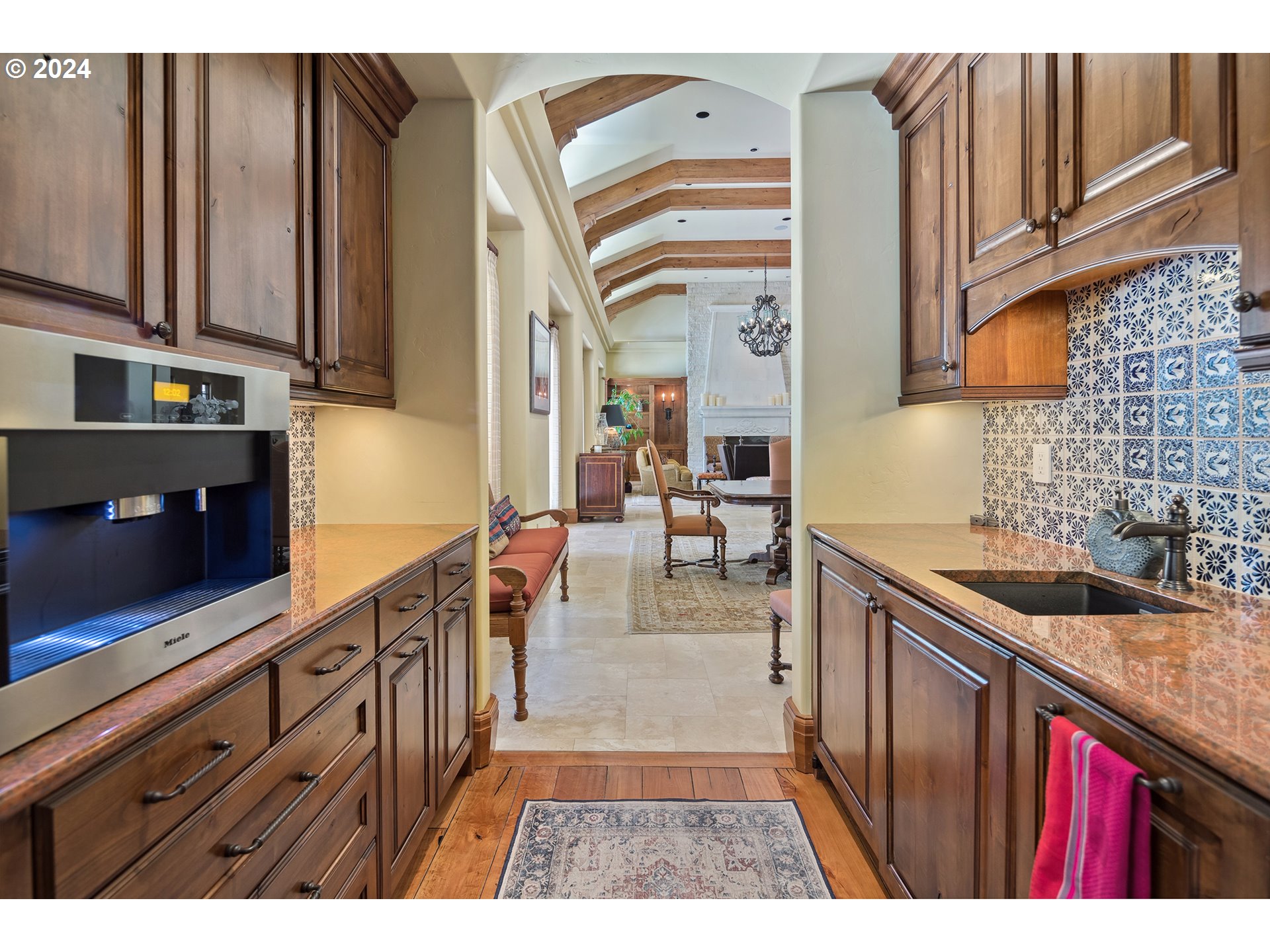 10701 NW SALTZMAN RD