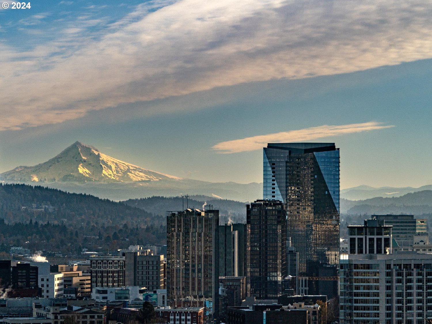 550 SW 10th AVE 2104