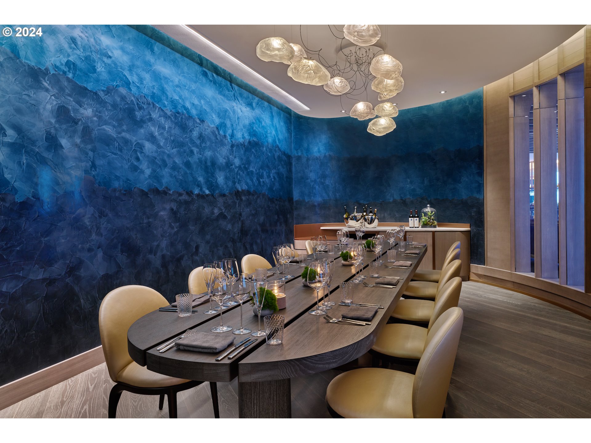 550 SW 10th AVE 2104