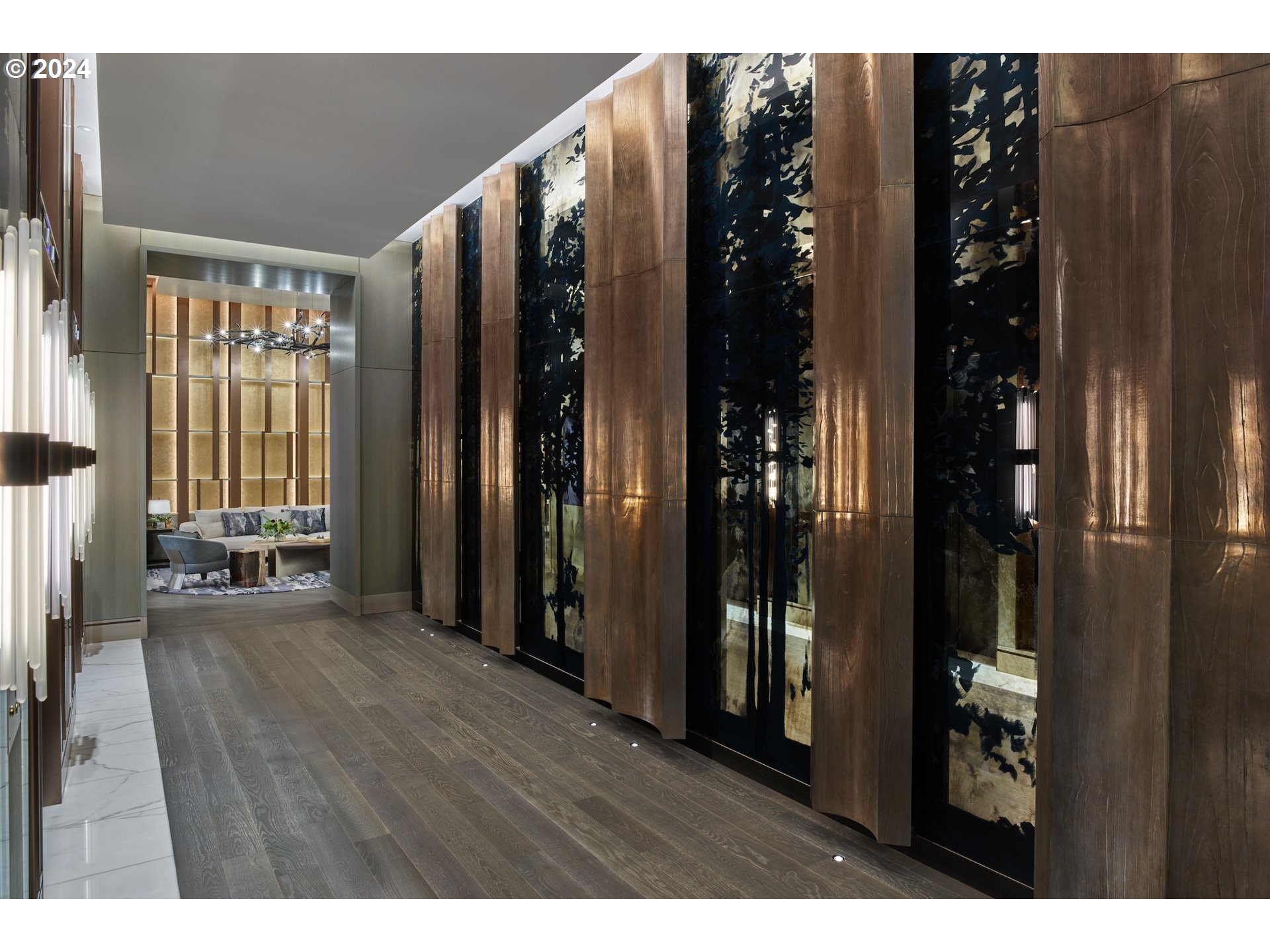 550 SW 10th AVE 2104