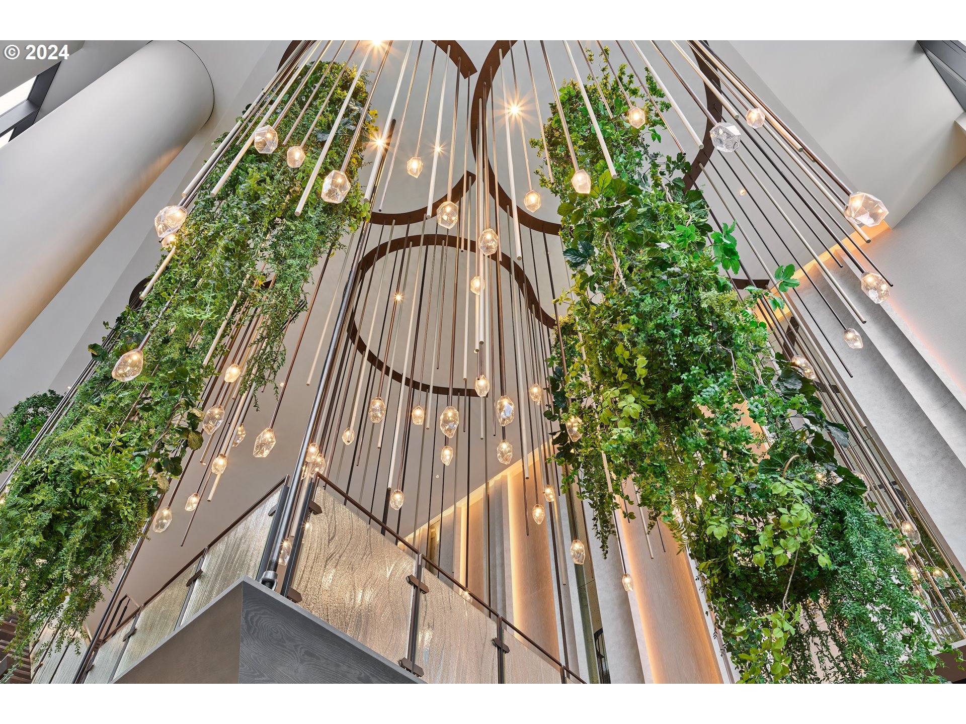 550 SW 10th AVE 2104