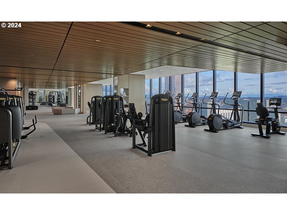 550 SW 10th AVE 2104