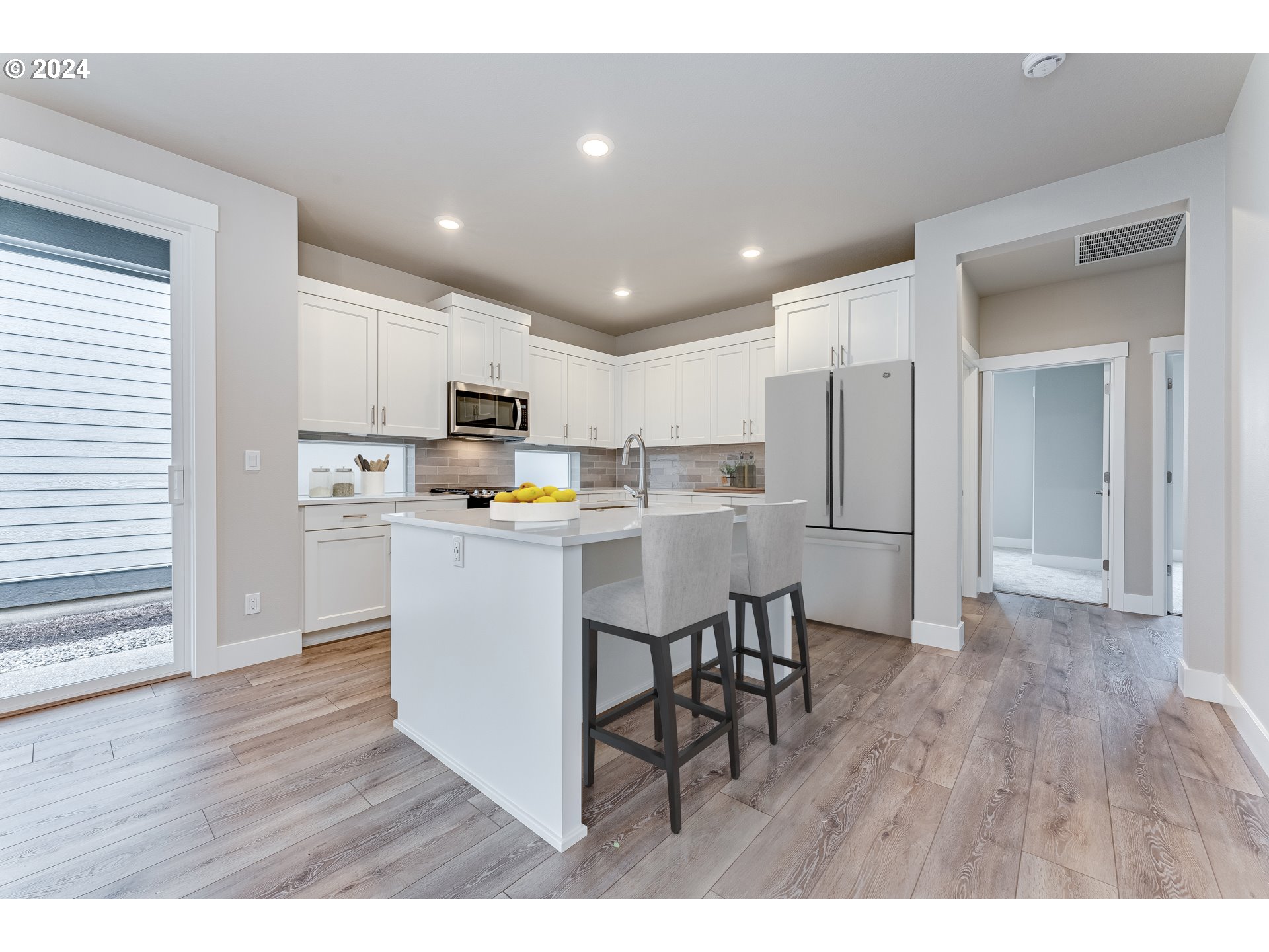 7705 SE Lumberton LN