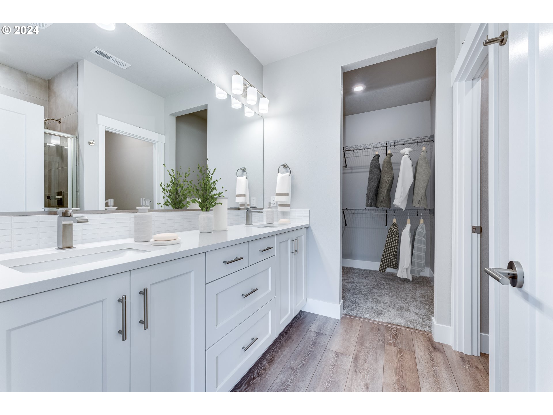 7705 SE Lumberton LN