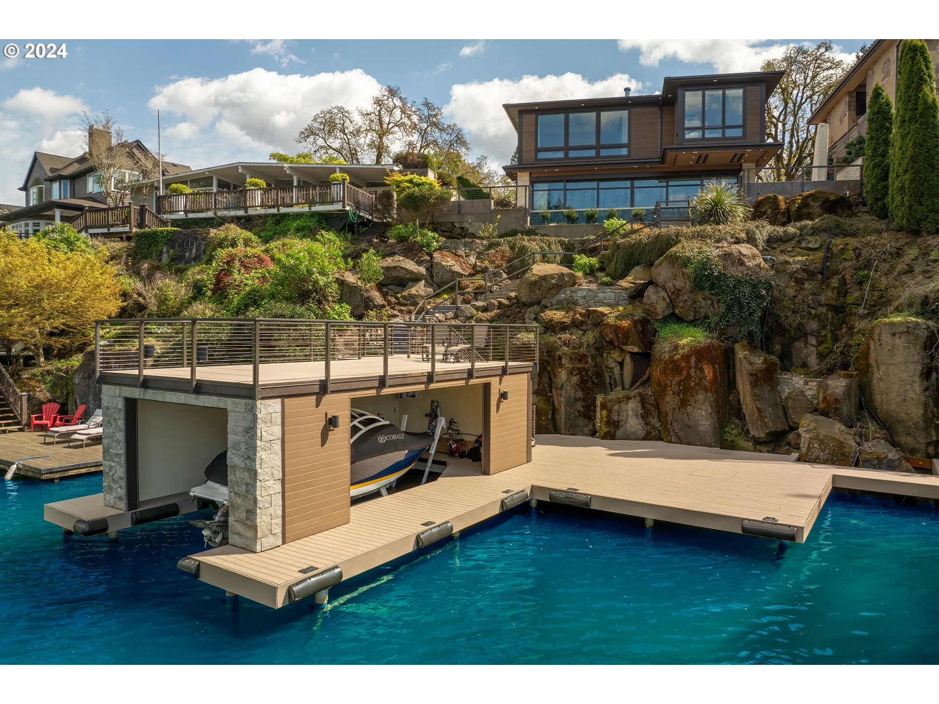 1007 LAKE FRONT RD