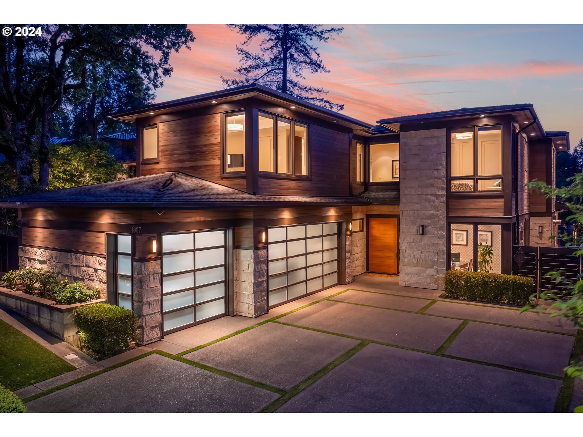 1007 LAKE FRONT RD