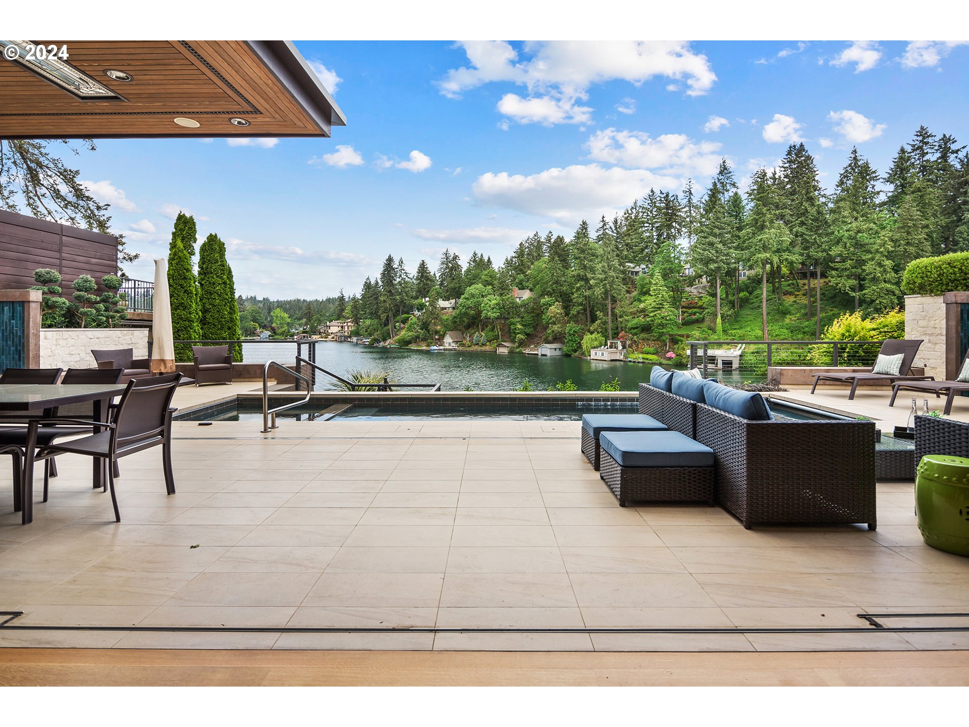 1007 LAKE FRONT RD