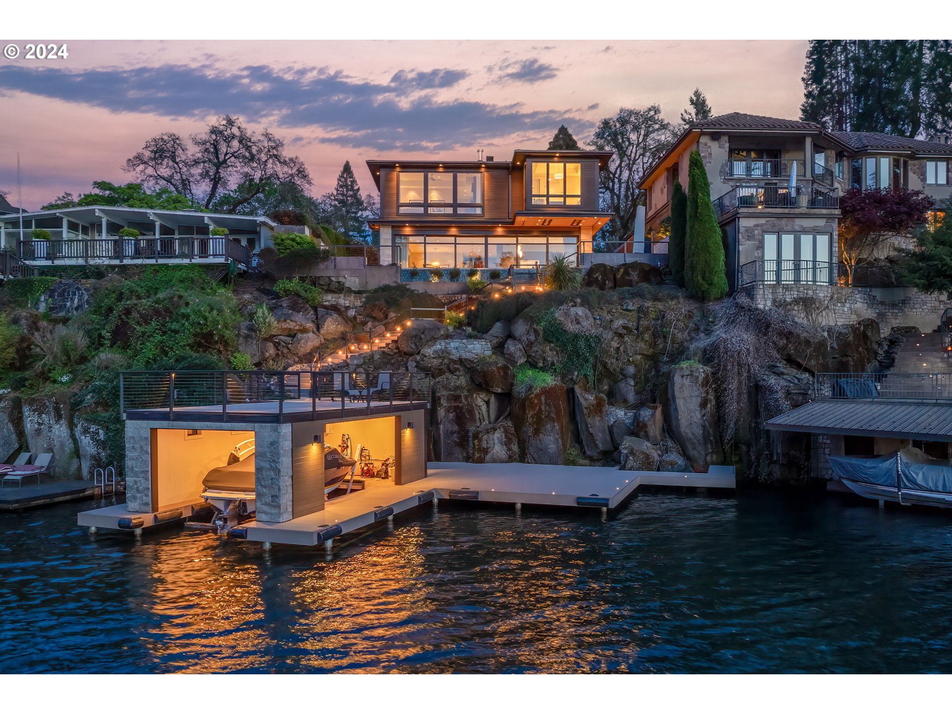 1007 LAKE FRONT RD