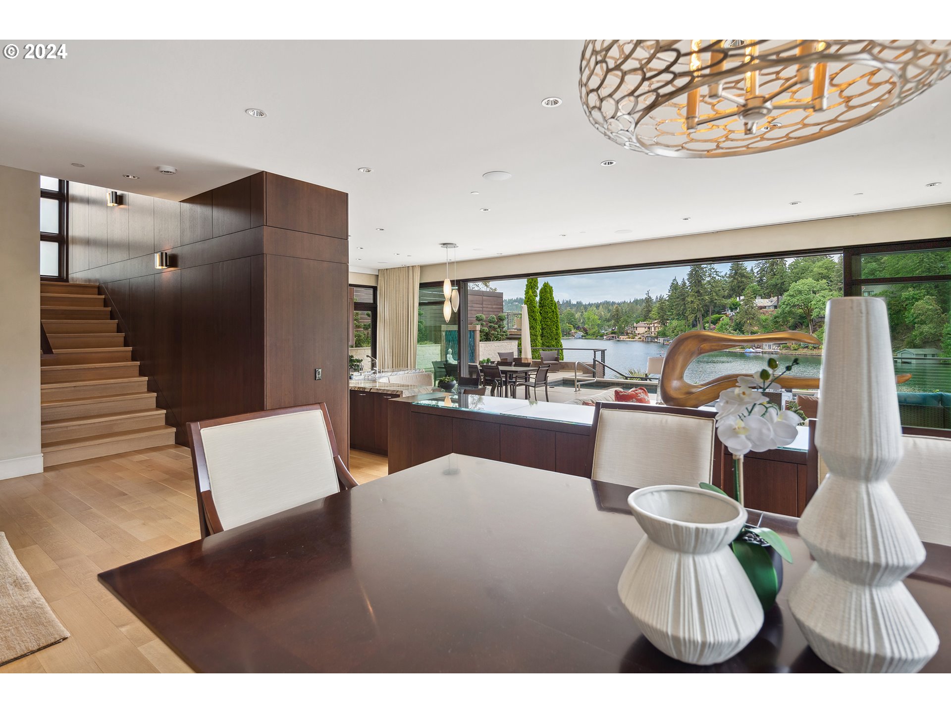 1007 LAKE FRONT RD