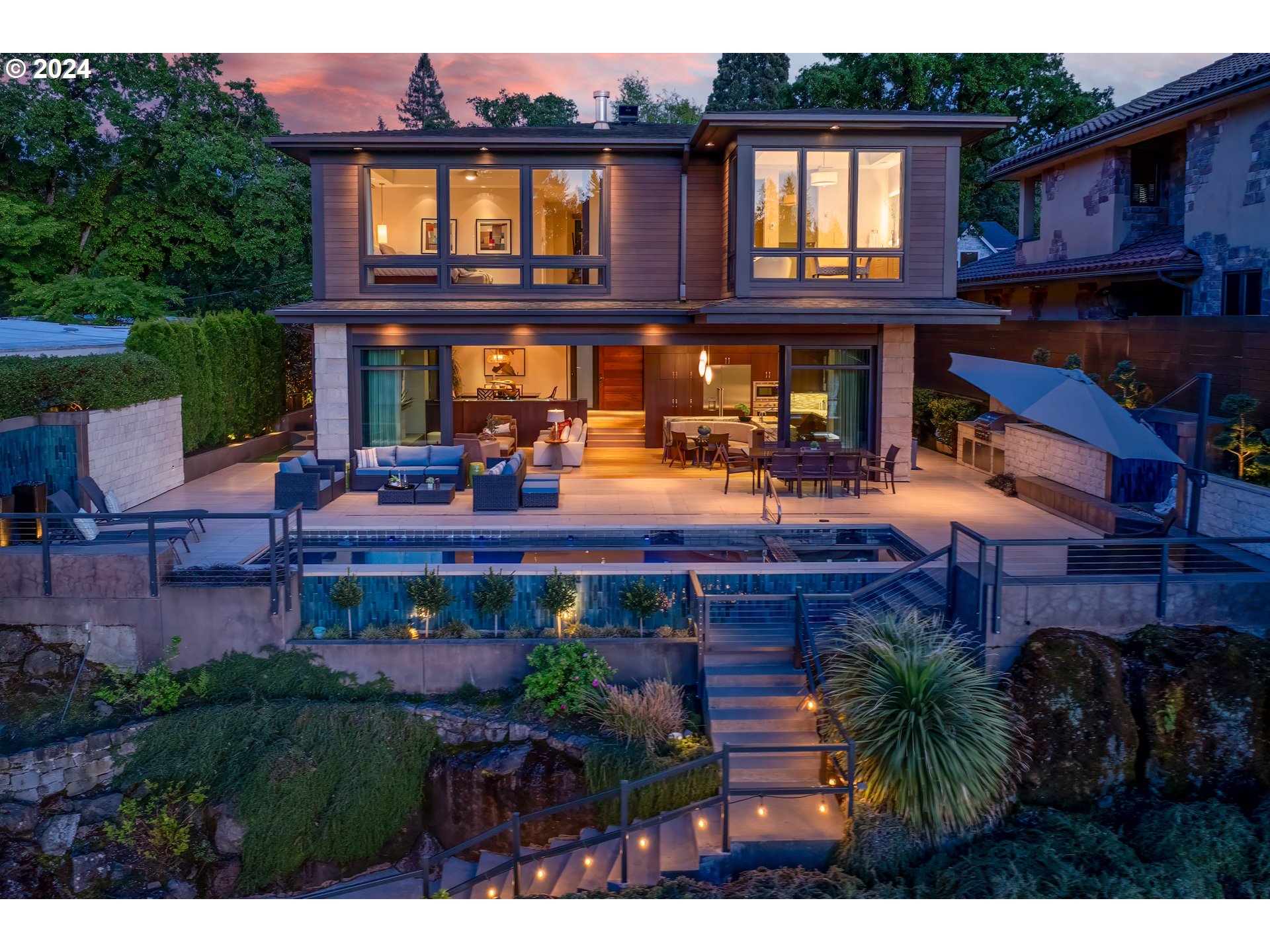 1007 LAKE FRONT RD