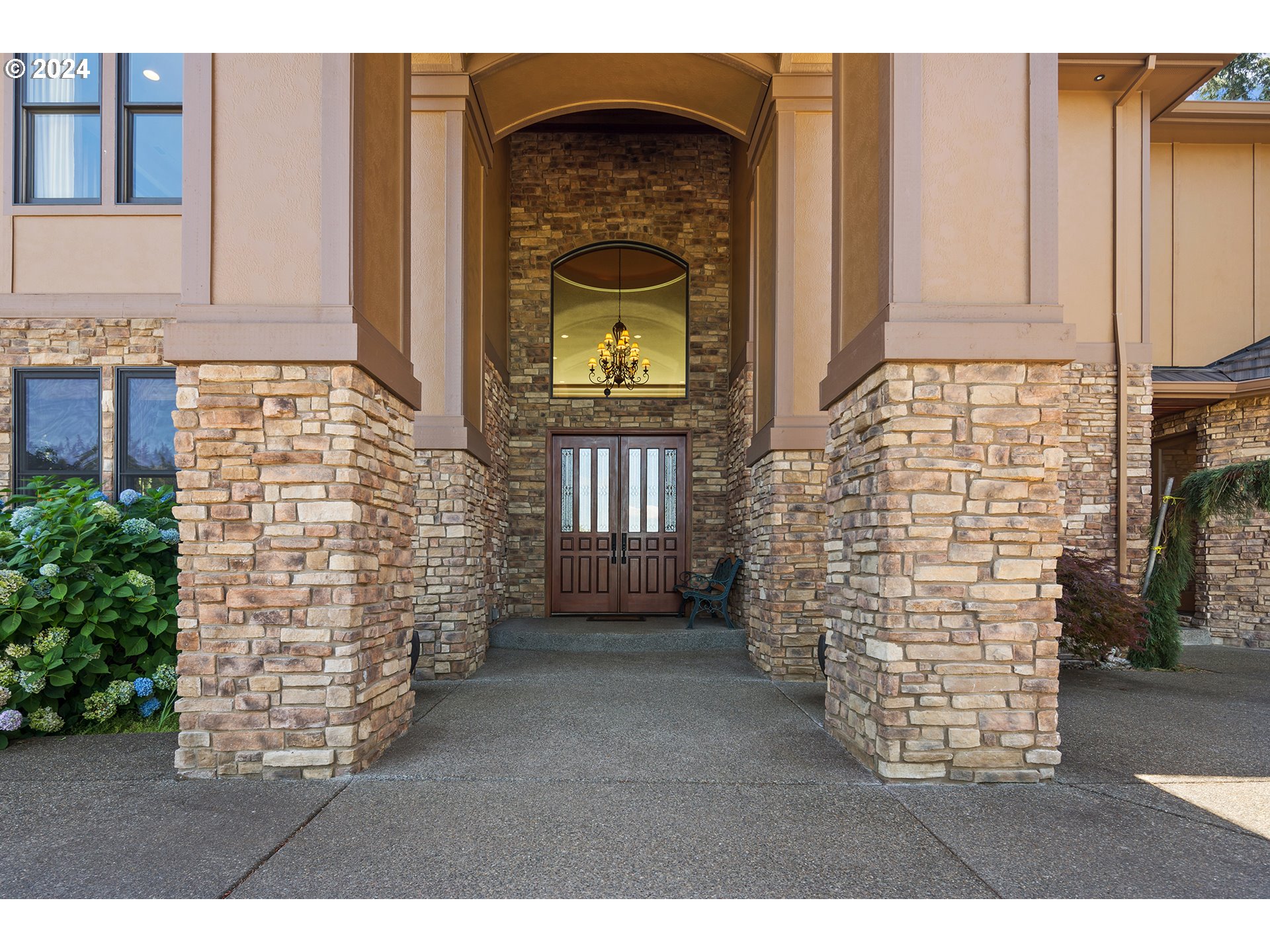 5624 SW MERIDIAN WAY