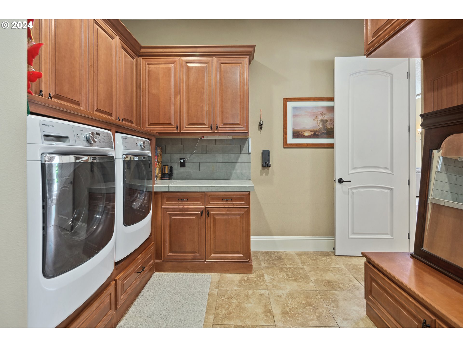 5624 SW MERIDIAN WAY