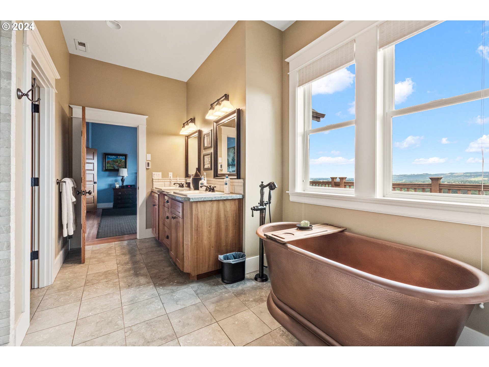 32019 NE CORRAL CREEK RD