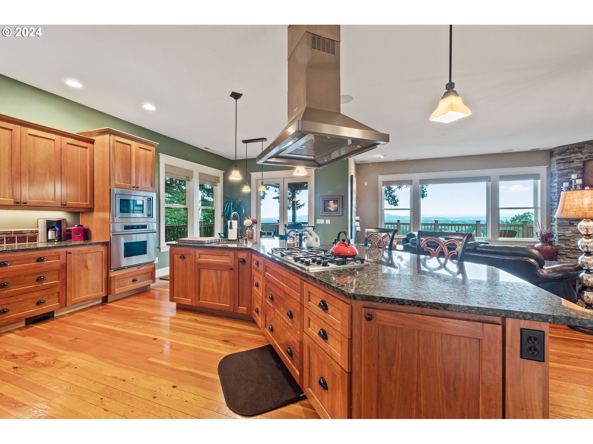 32019 NE CORRAL CREEK RD