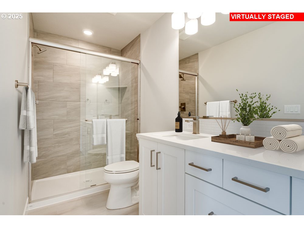 4224 SE Century BLVD