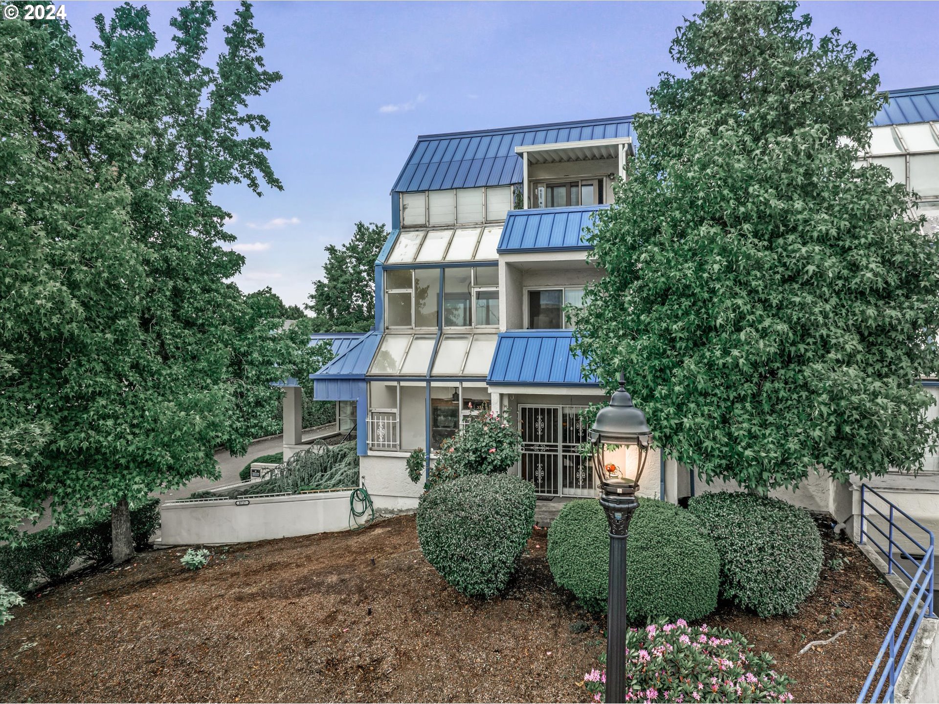 8717 SE MONTEREY AVE 116