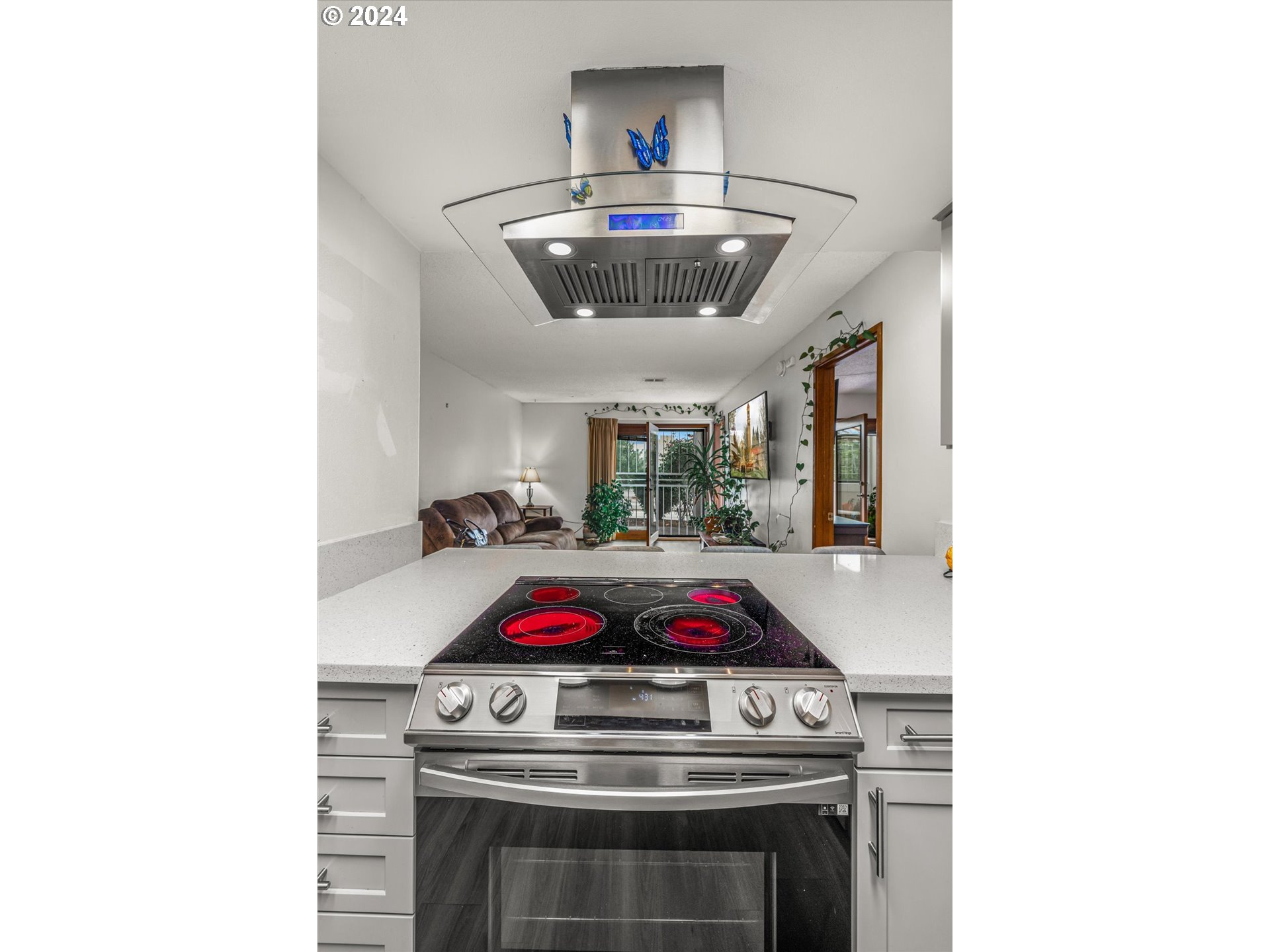 8717 SE MONTEREY AVE 116