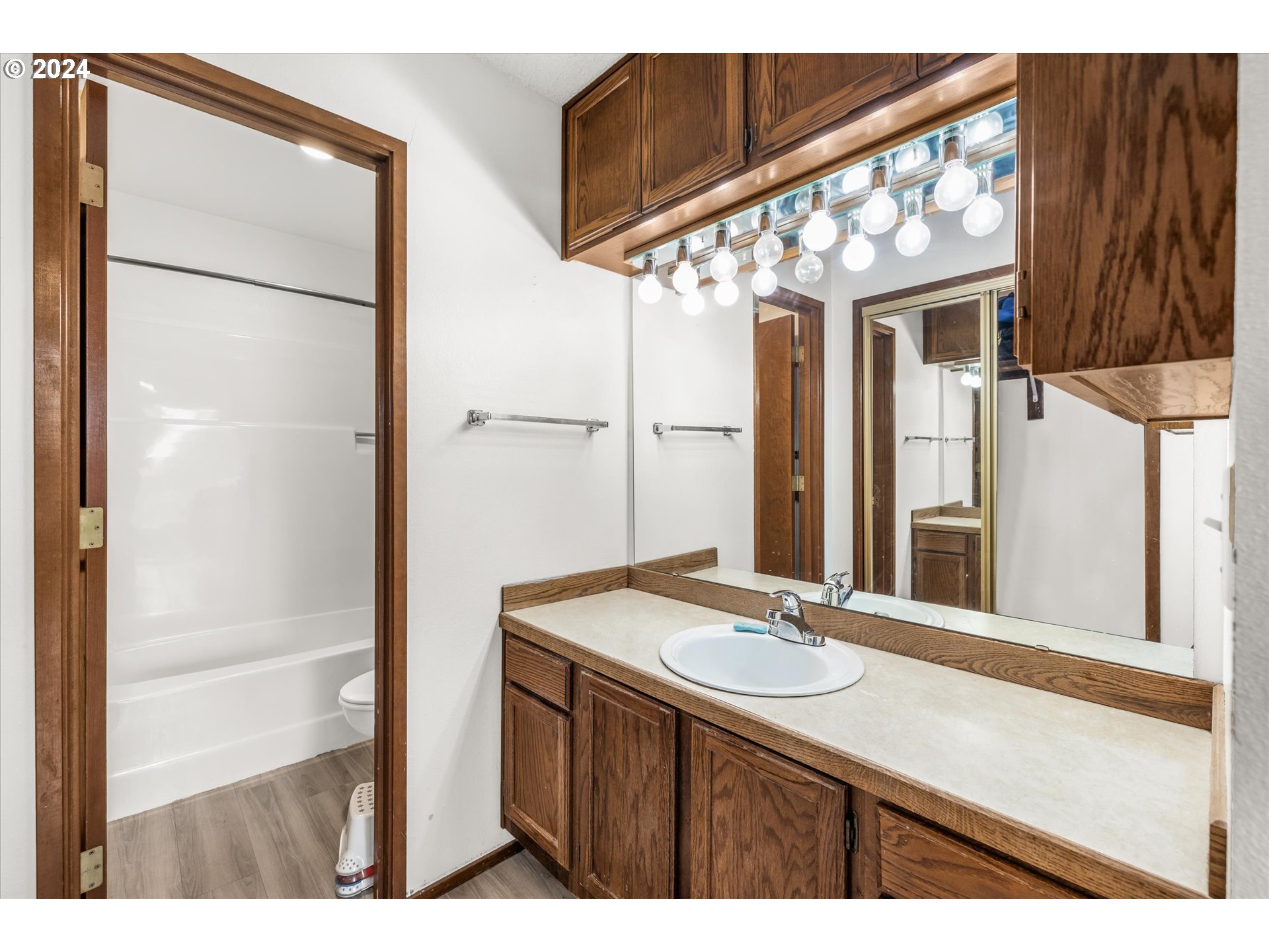 8717 SE MONTEREY AVE 116