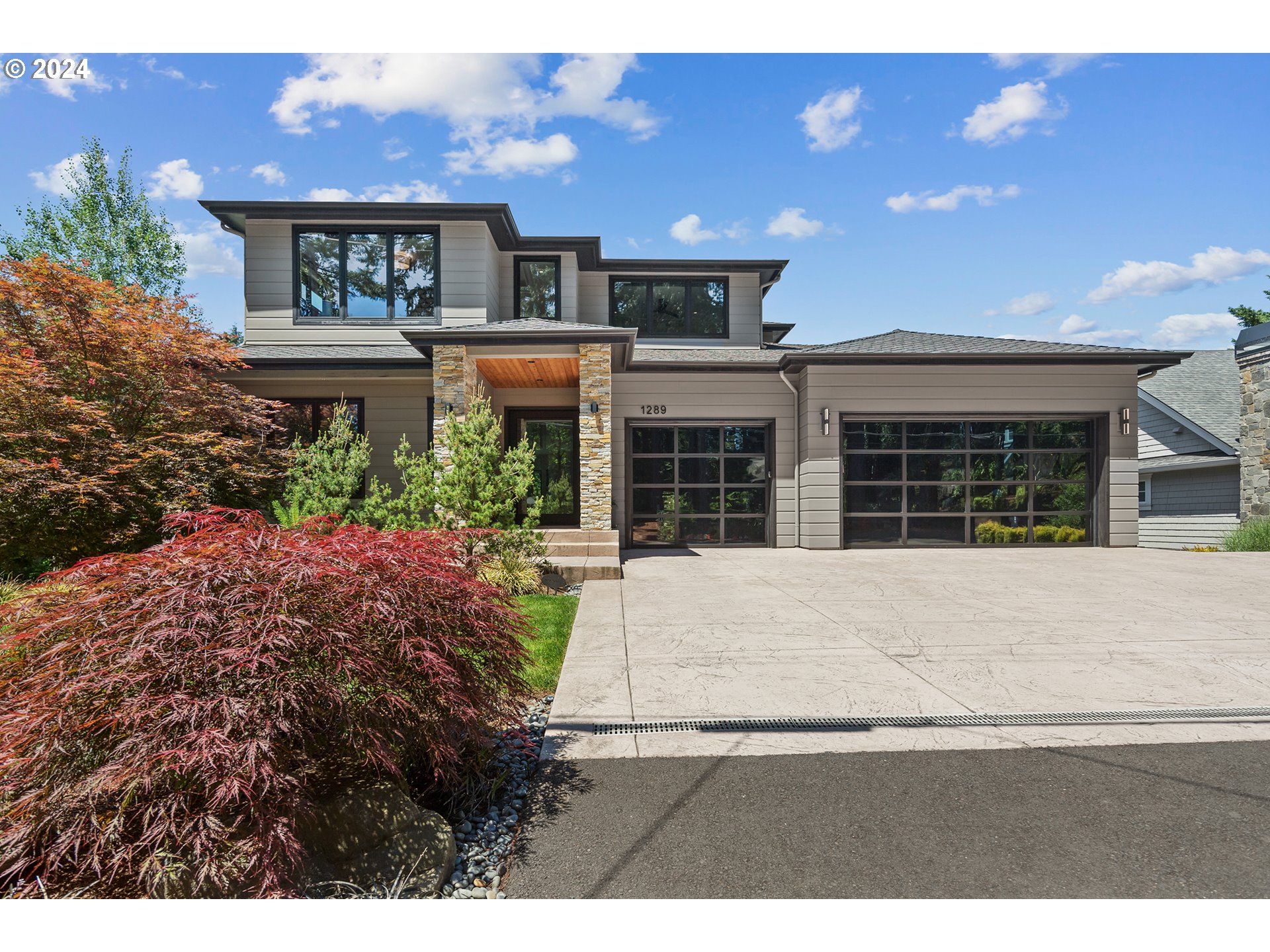 1289 CHANDLER RD