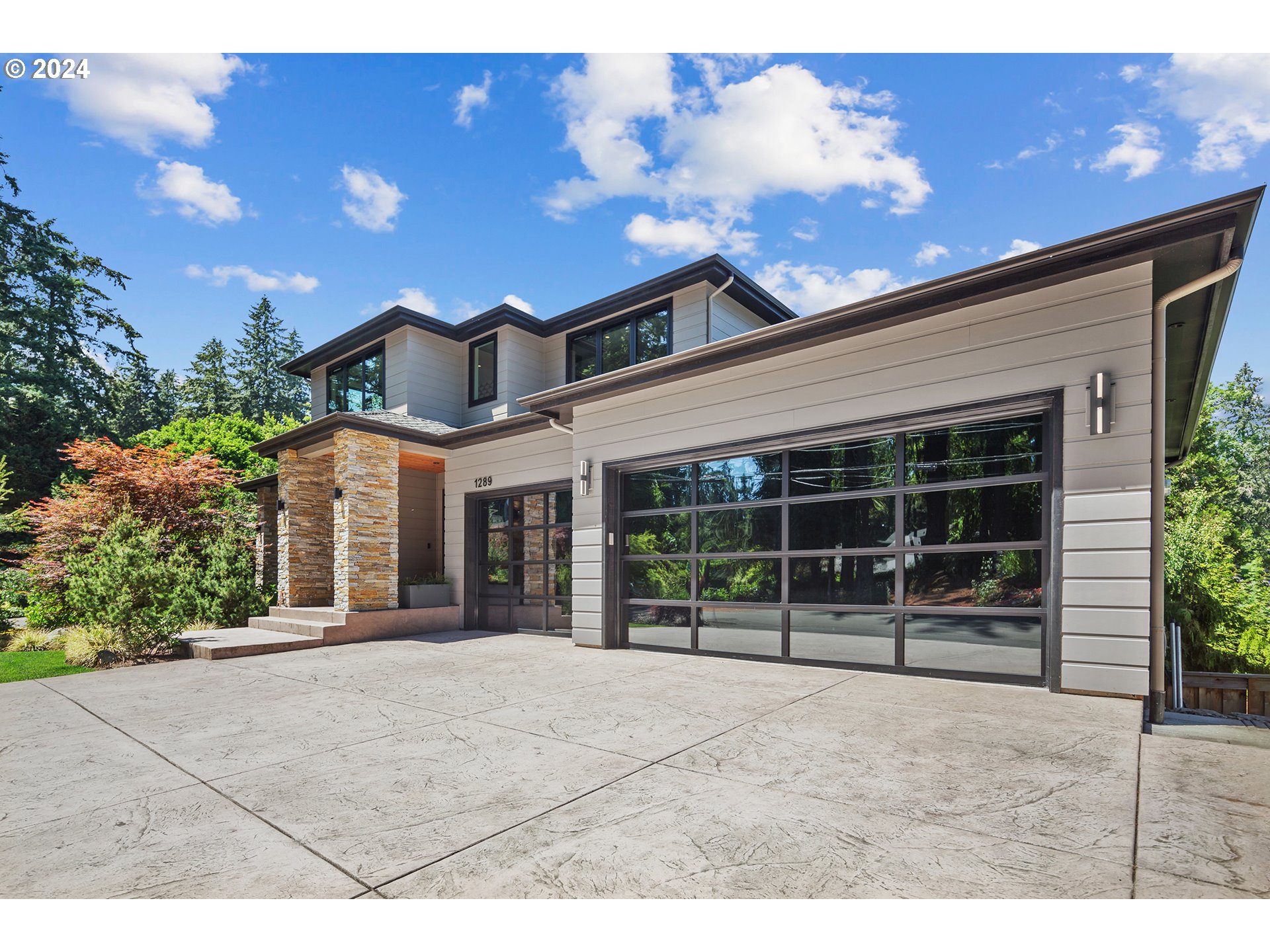 1289 CHANDLER RD