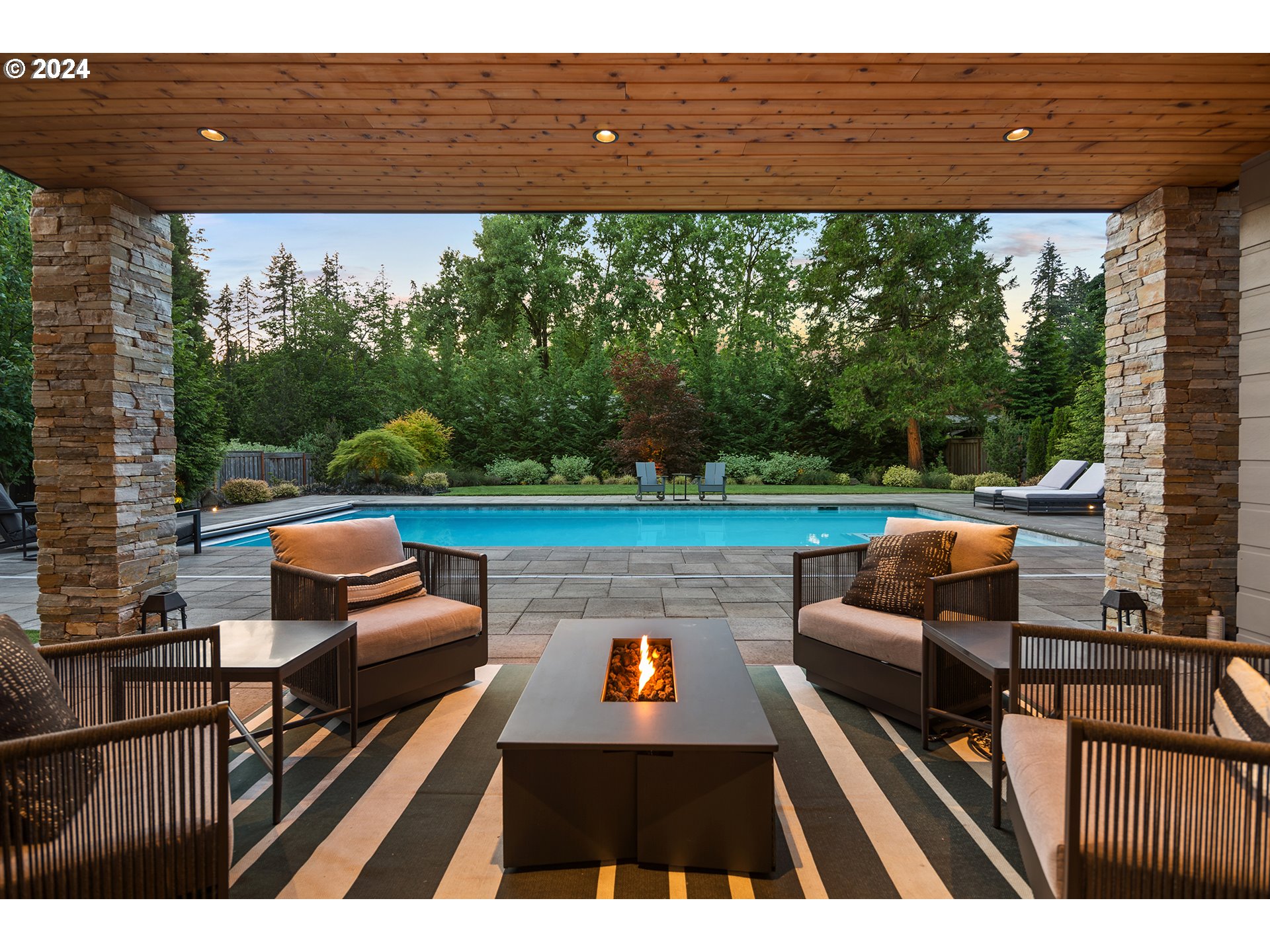 1289 CHANDLER RD