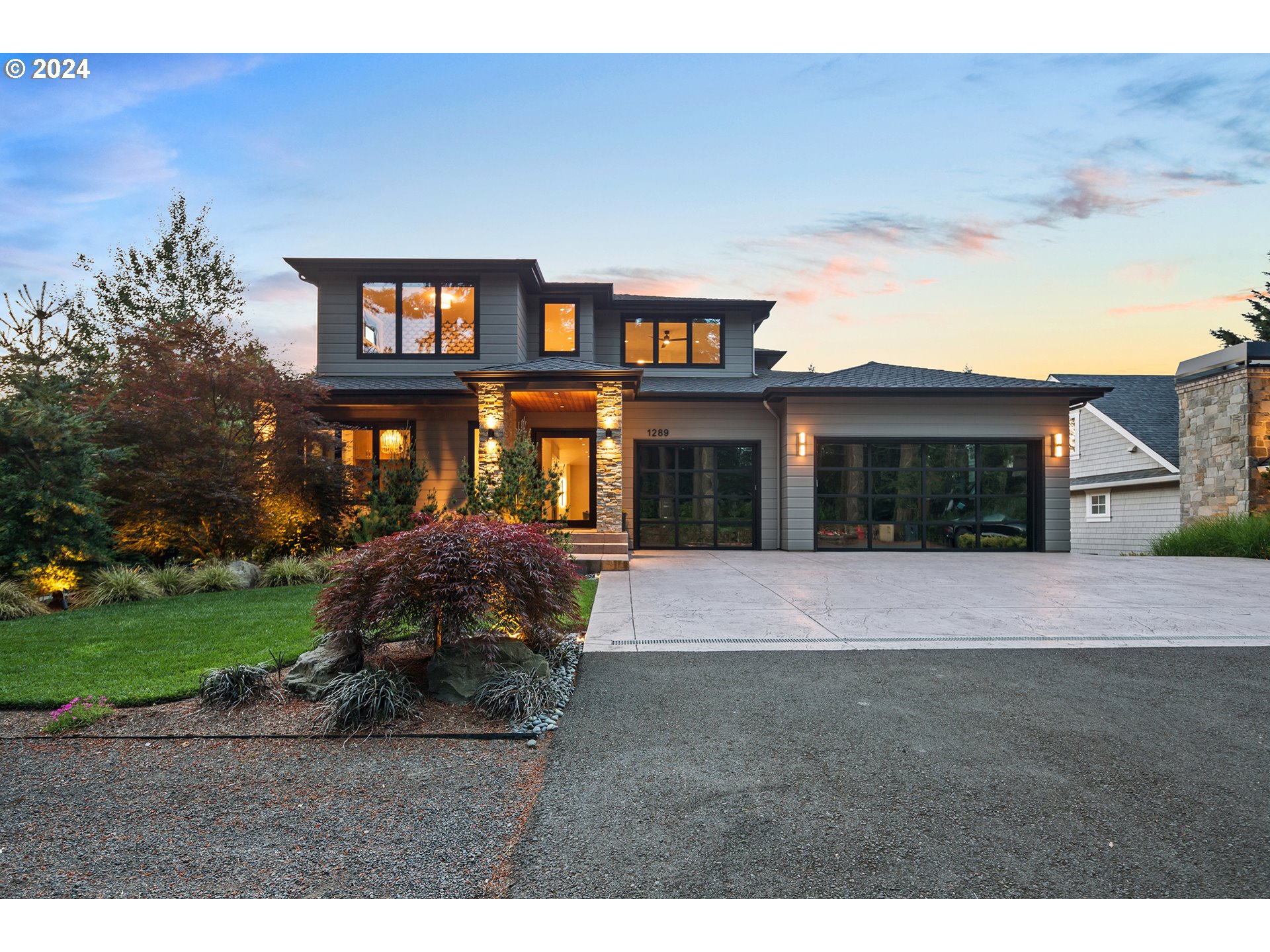 1289 CHANDLER RD