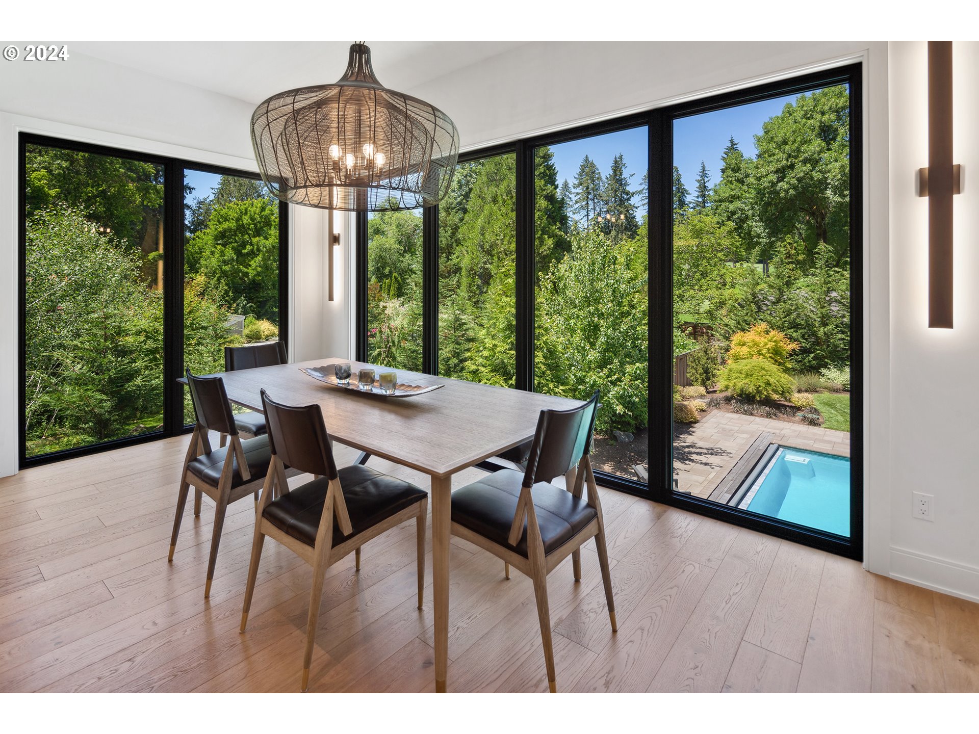 1289 CHANDLER RD