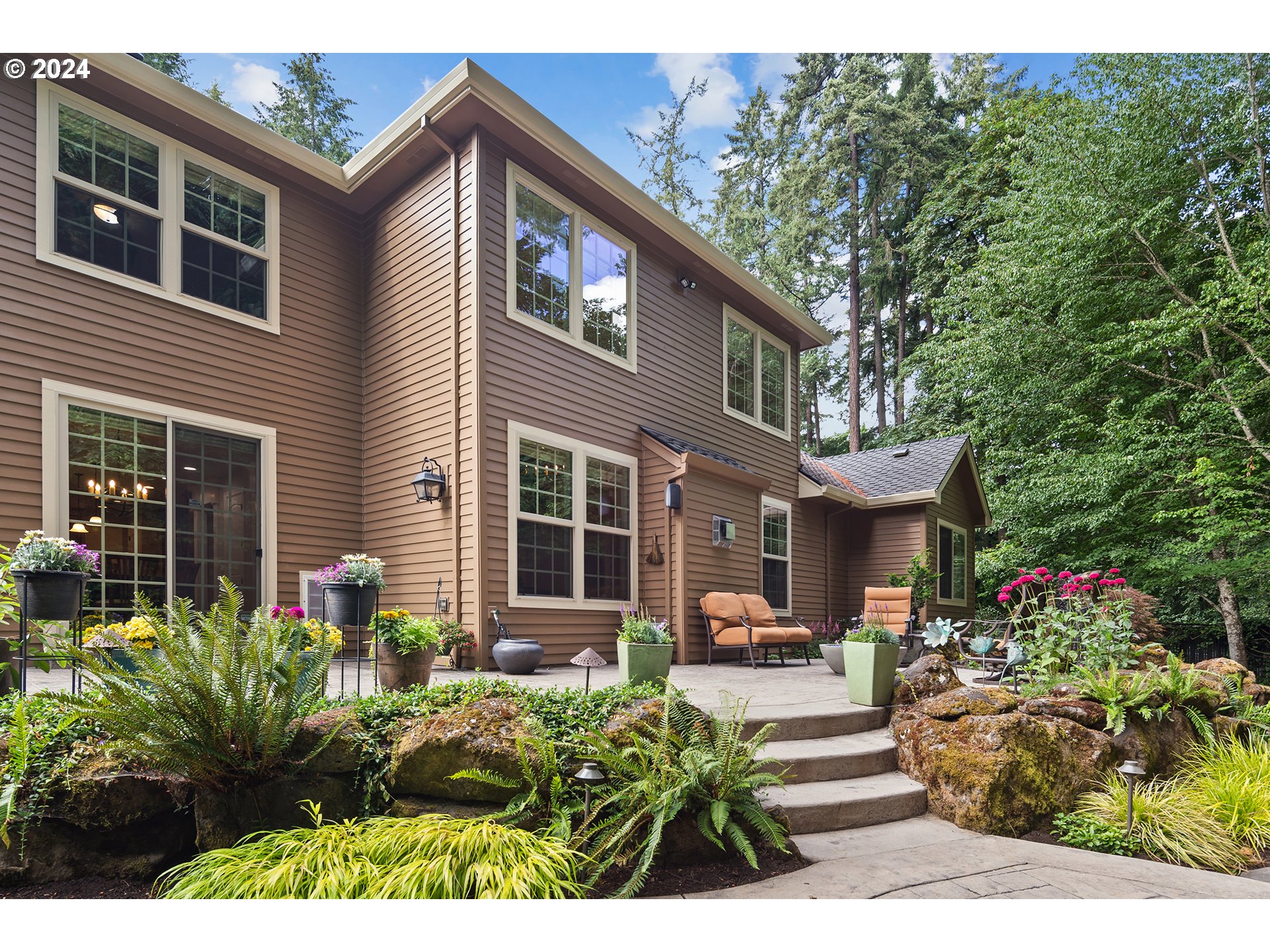 1115 NORTHSHORE RD