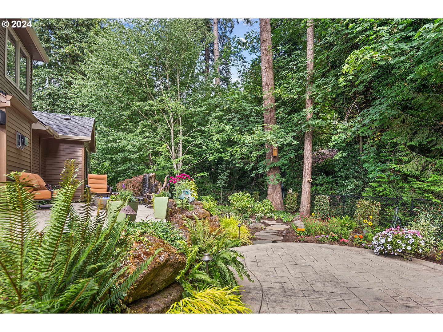 1115 NORTHSHORE RD
