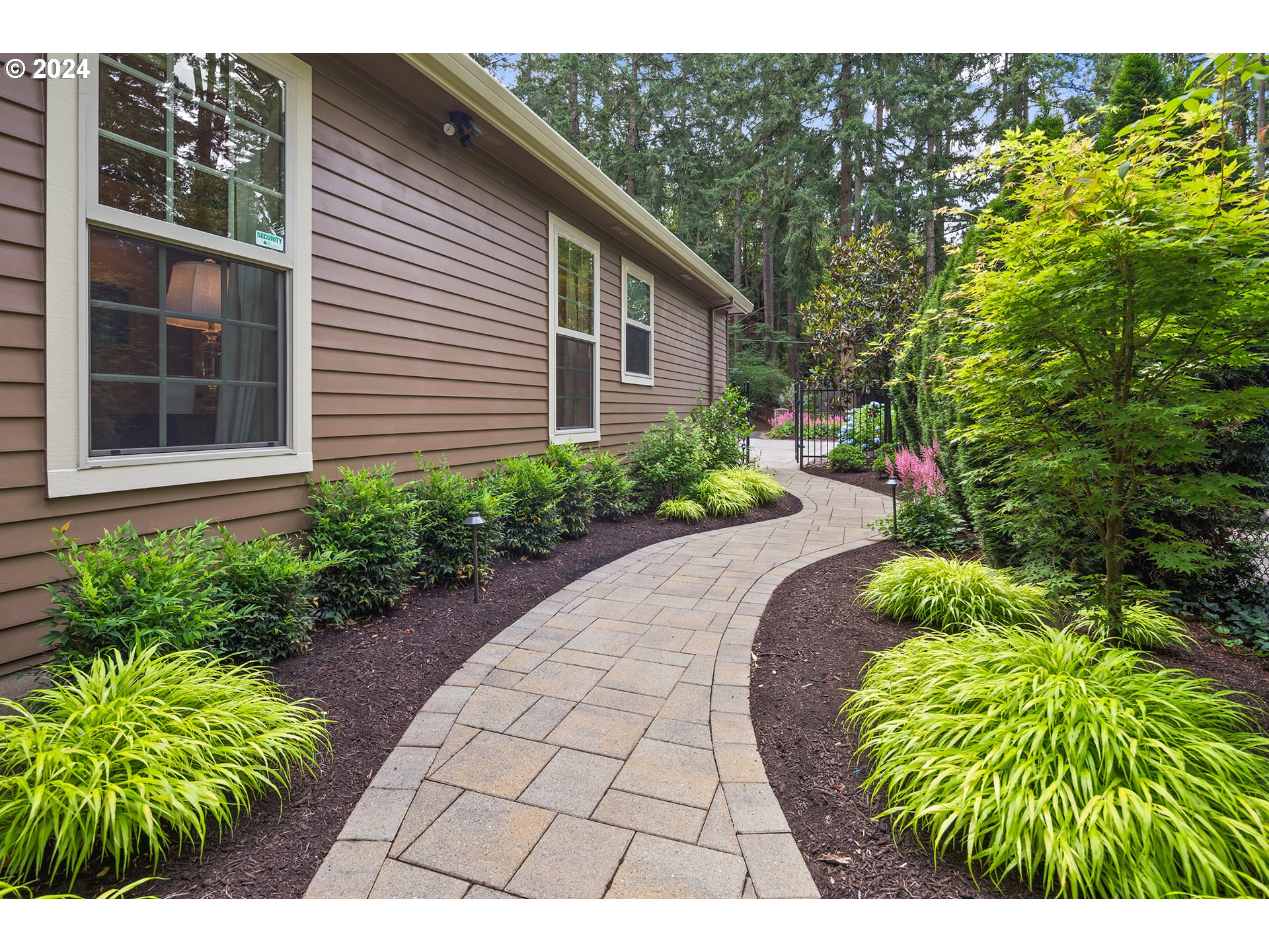 1115 NORTHSHORE RD