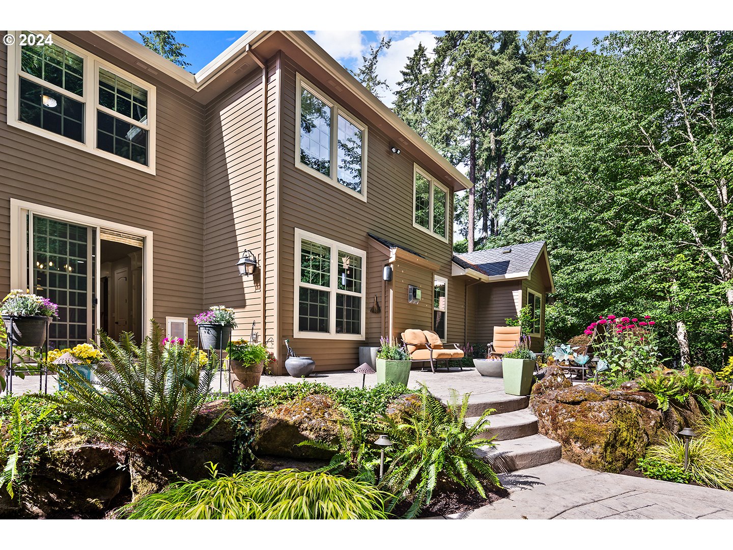1115 NORTHSHORE RD