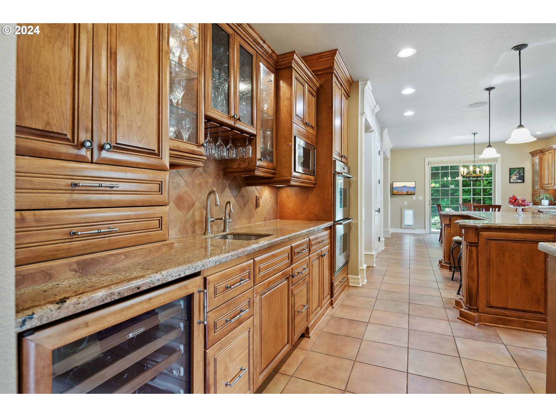 1115 NORTHSHORE RD