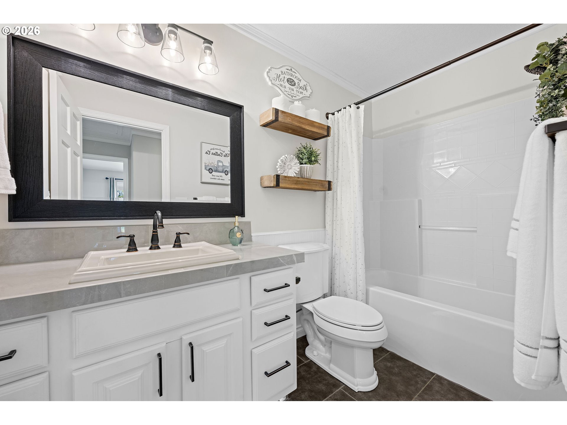 42224 TIFFANY LN